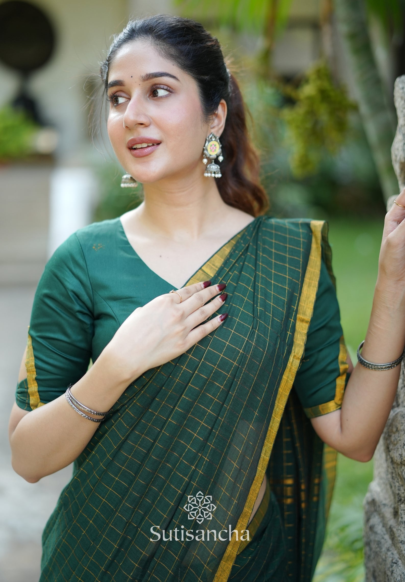 Golden Grid Classic Mul Cotton Saree