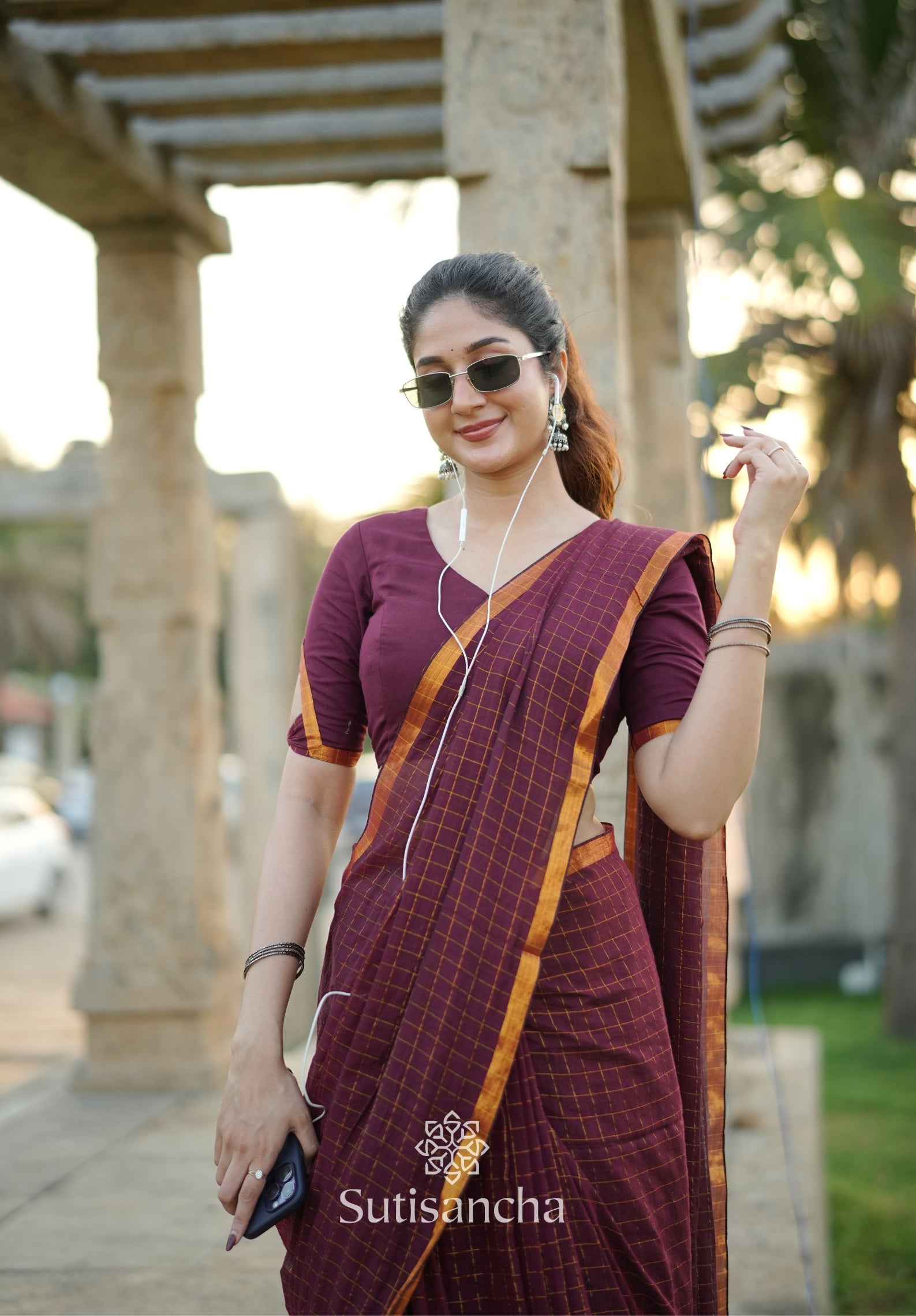 Golden Grid Classic Mul Cotton Saree
