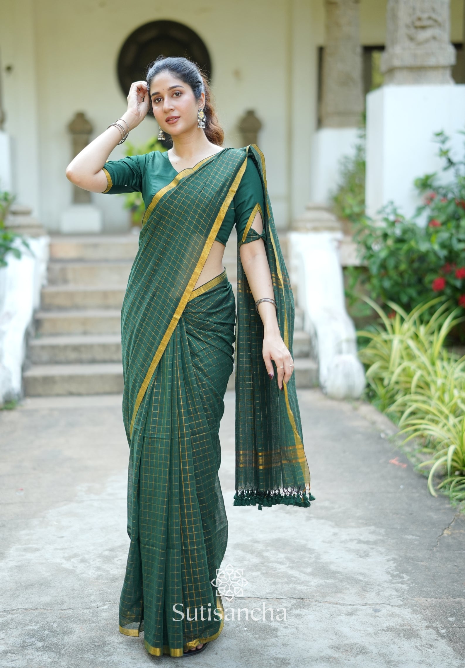 Golden Grid Classic Mul Cotton Saree