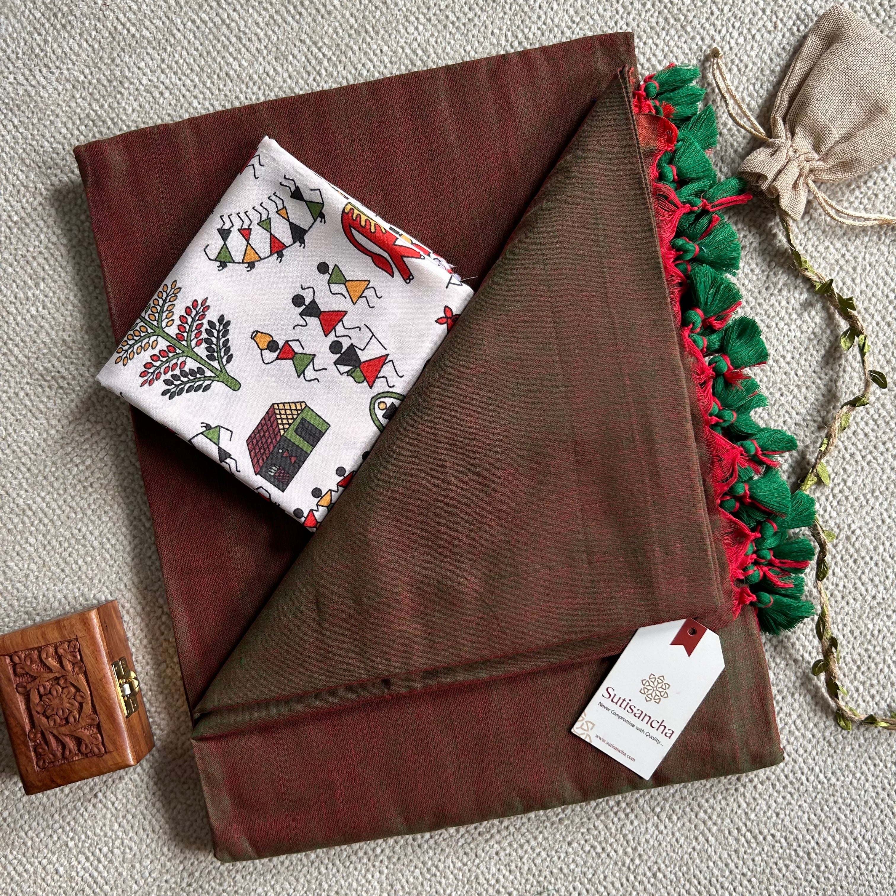 Sutisancha Dualtone Handloom Cotton Saree & Designer Blouse