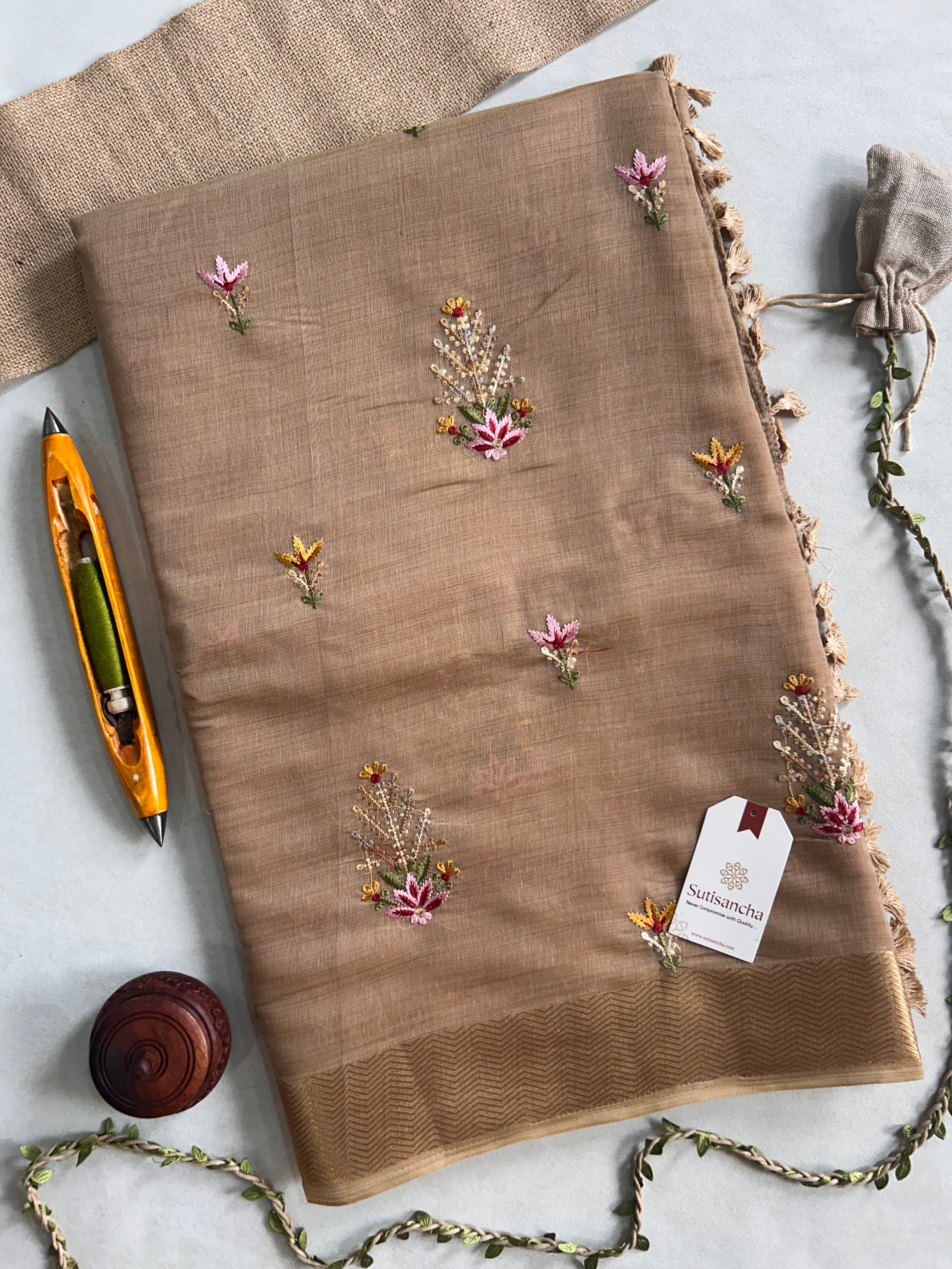 Vanika Botanical Cotton Saree Delicate Floral Thread Art