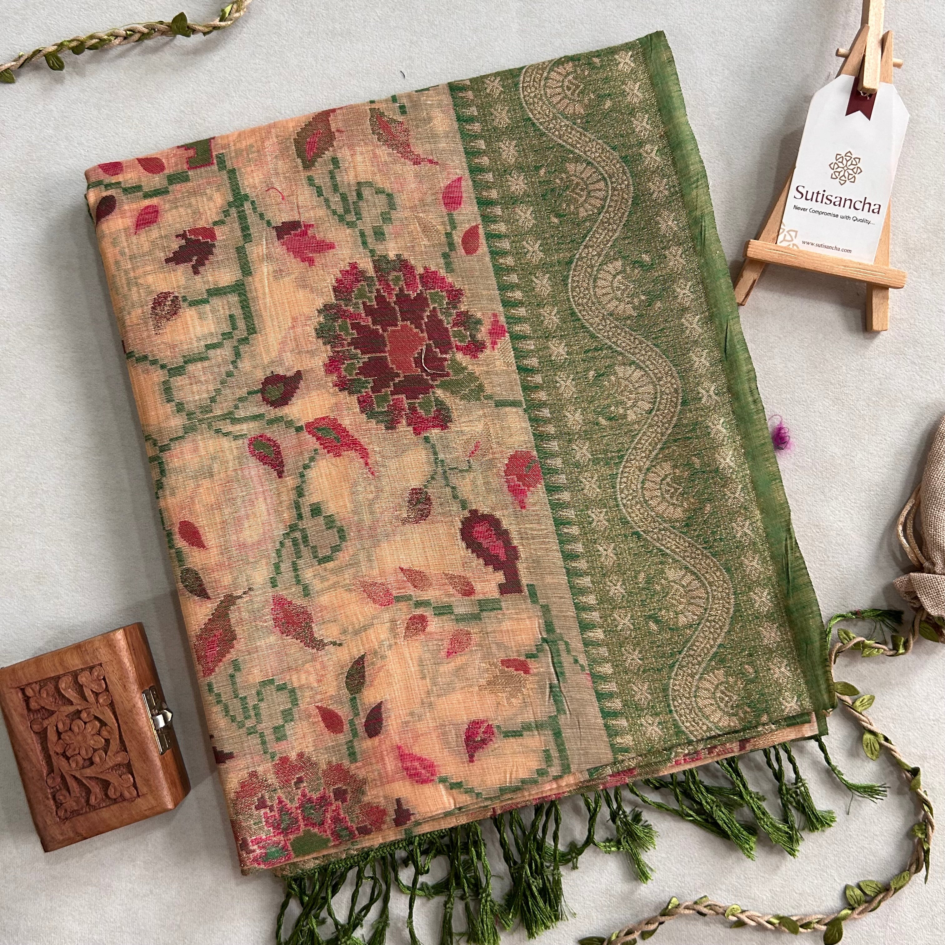 Mayra Heritage Cotton Saree Ornamental Floral Weave