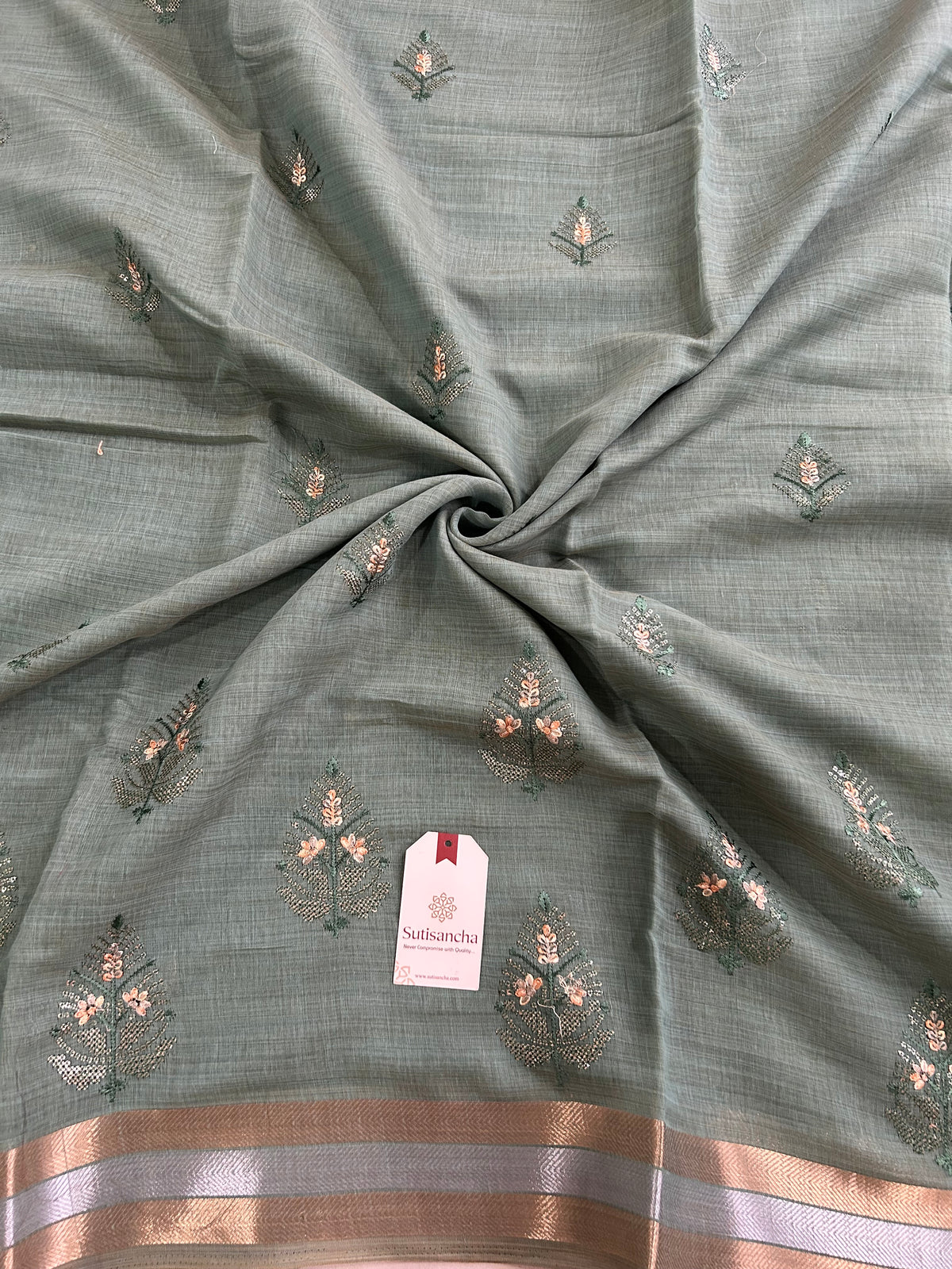Aarohi Heritage Cotton Saree Botanical Floral Design