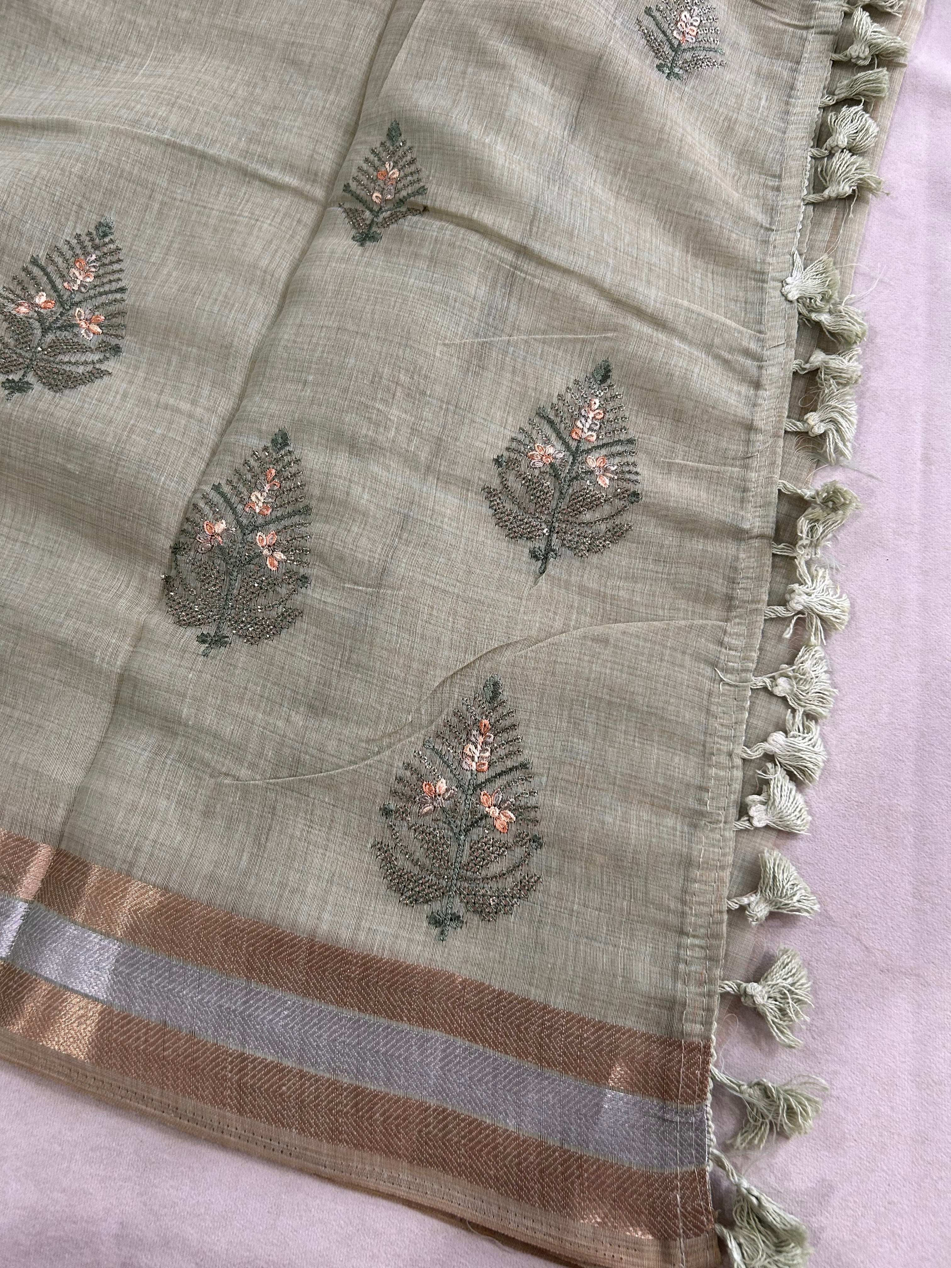 Aarohi Heritage Cotton Saree Botanical Floral Design