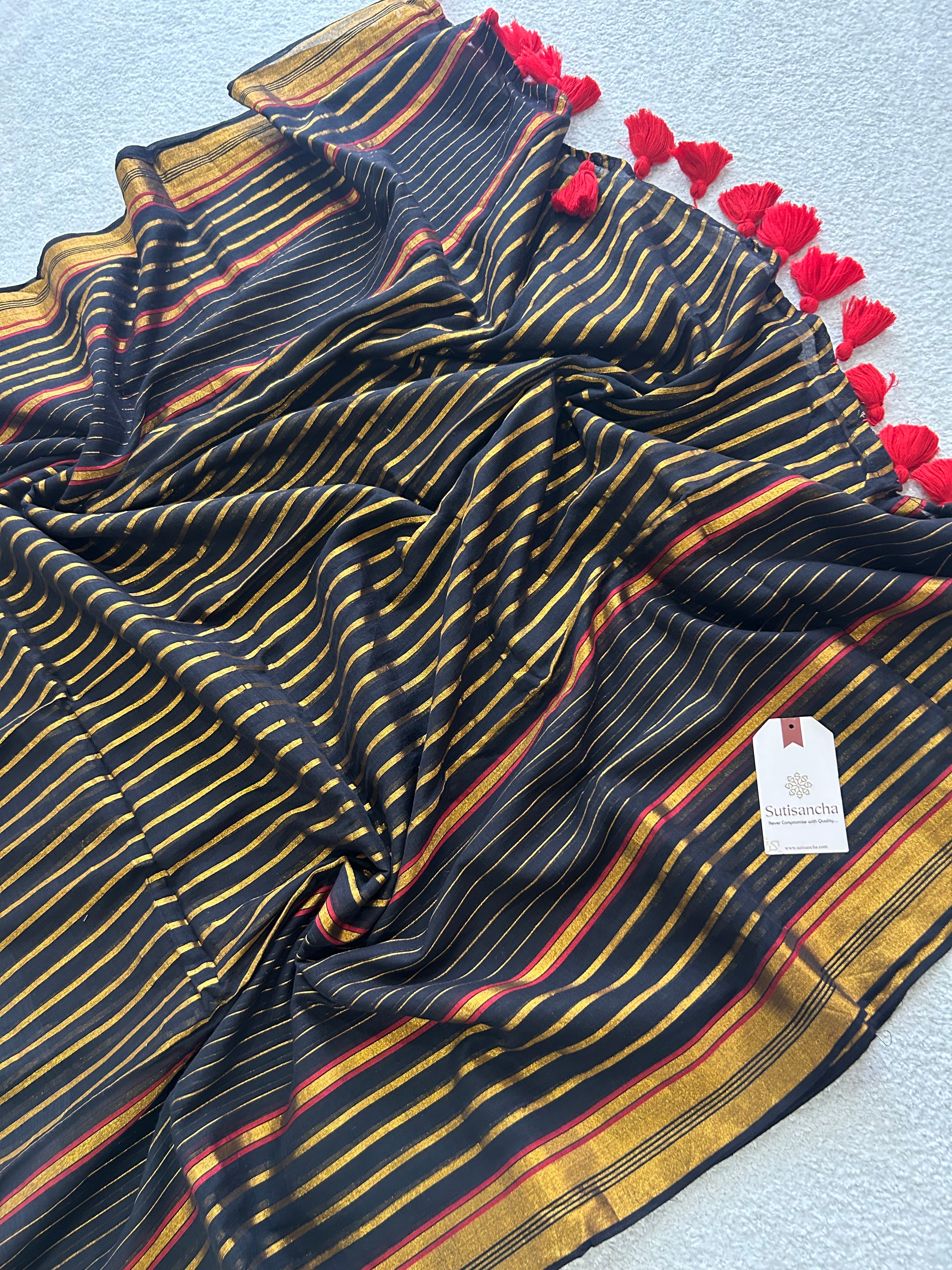 Mulaya Mul Cotton Saree Classic Zari Stripe Design