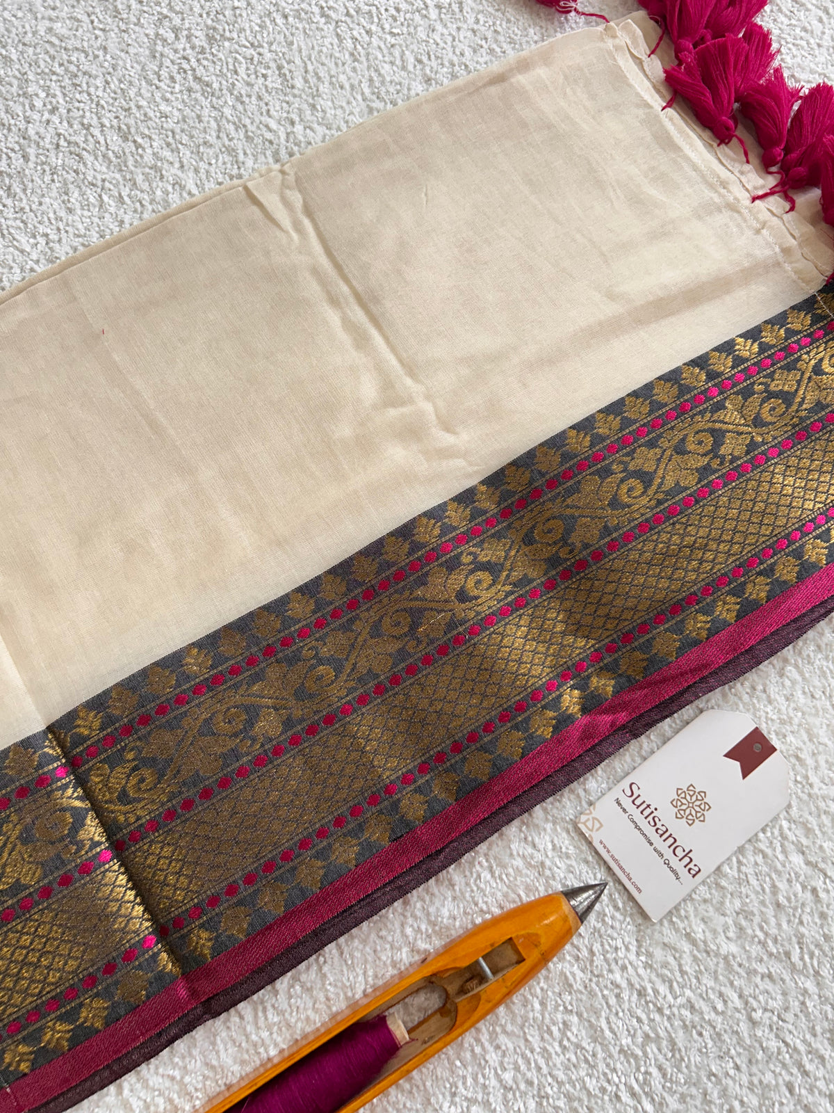 Mulaya Mul Cotton Saree – Heritage Woven Border Classic Drape