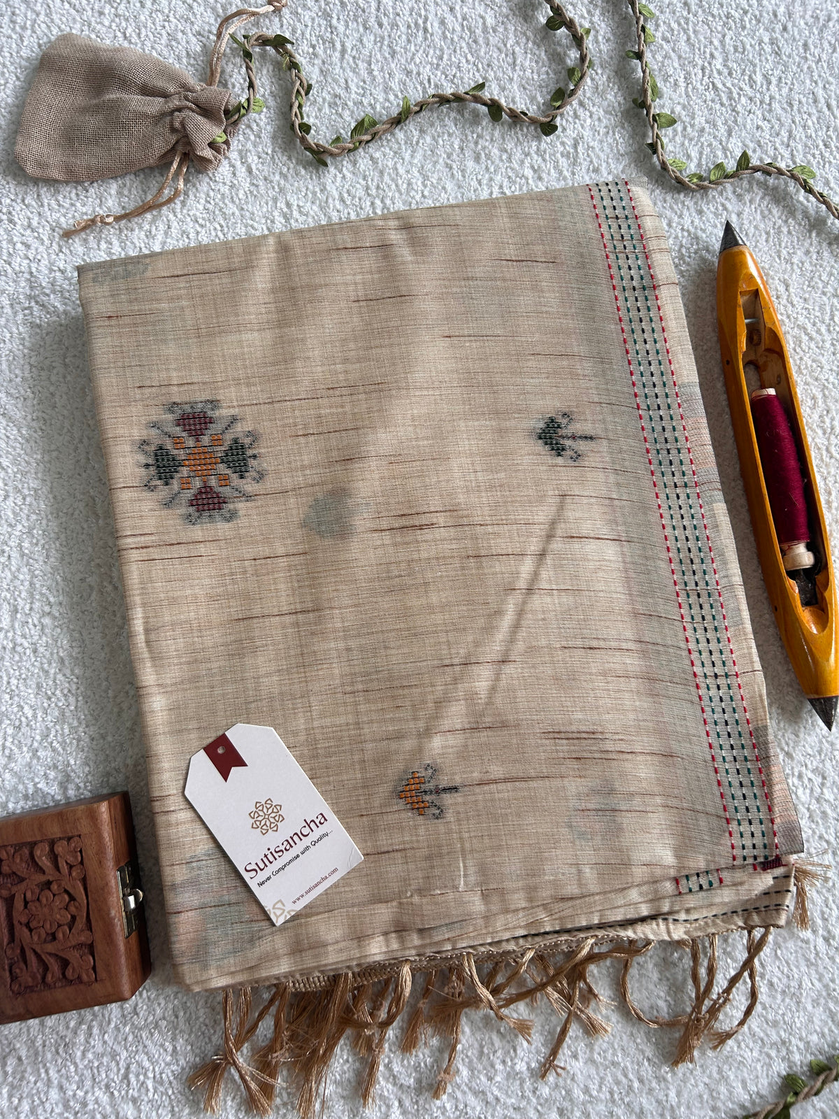Kaira Cotton Saree Linear Weave Classic