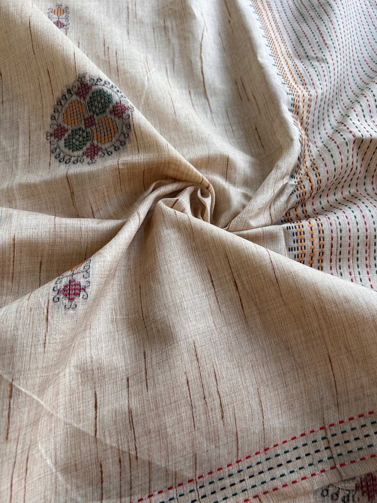 Kaira Cotton Saree Linear Weave Classic
