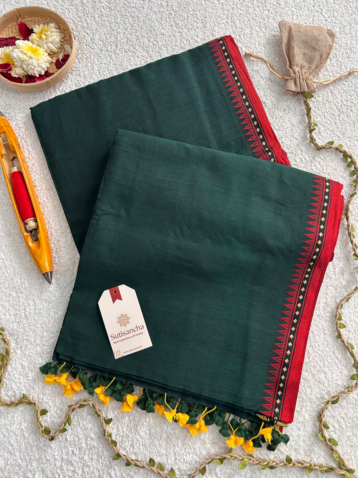 Ruhika Heritage Border Pure Mul Cotton Handloom Saree