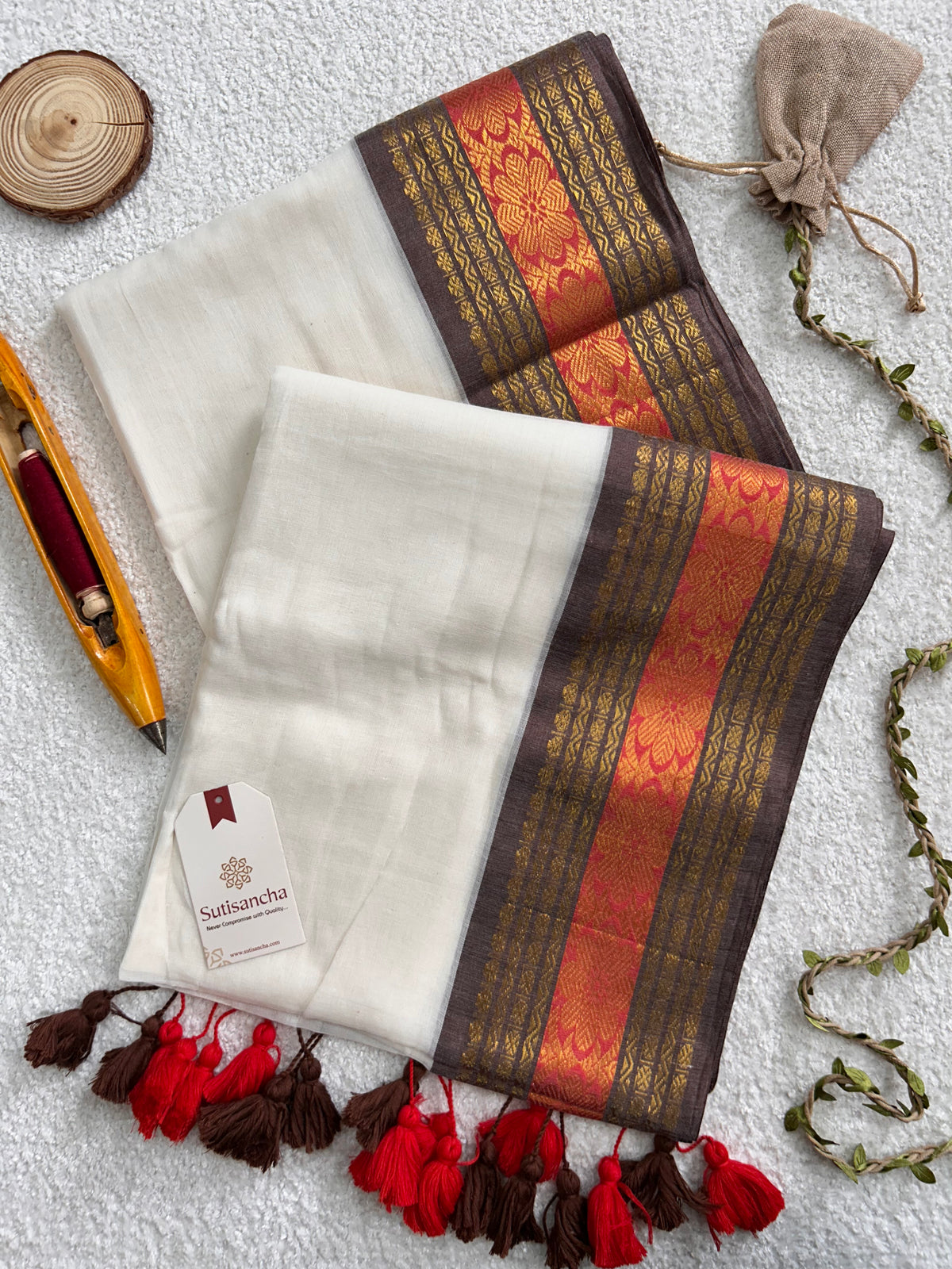 Mulaya Floral Heritage Woven Zari Border Pure Mul Cotton Saree