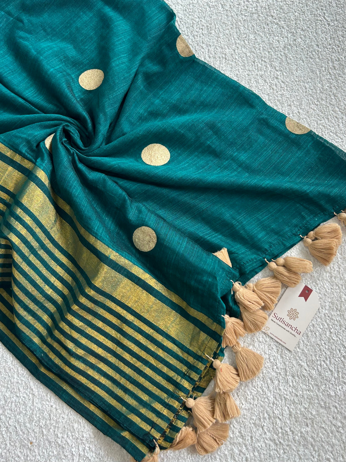Kumud Zari Polka Multi Line Border Pure Mul Cotton Saree
