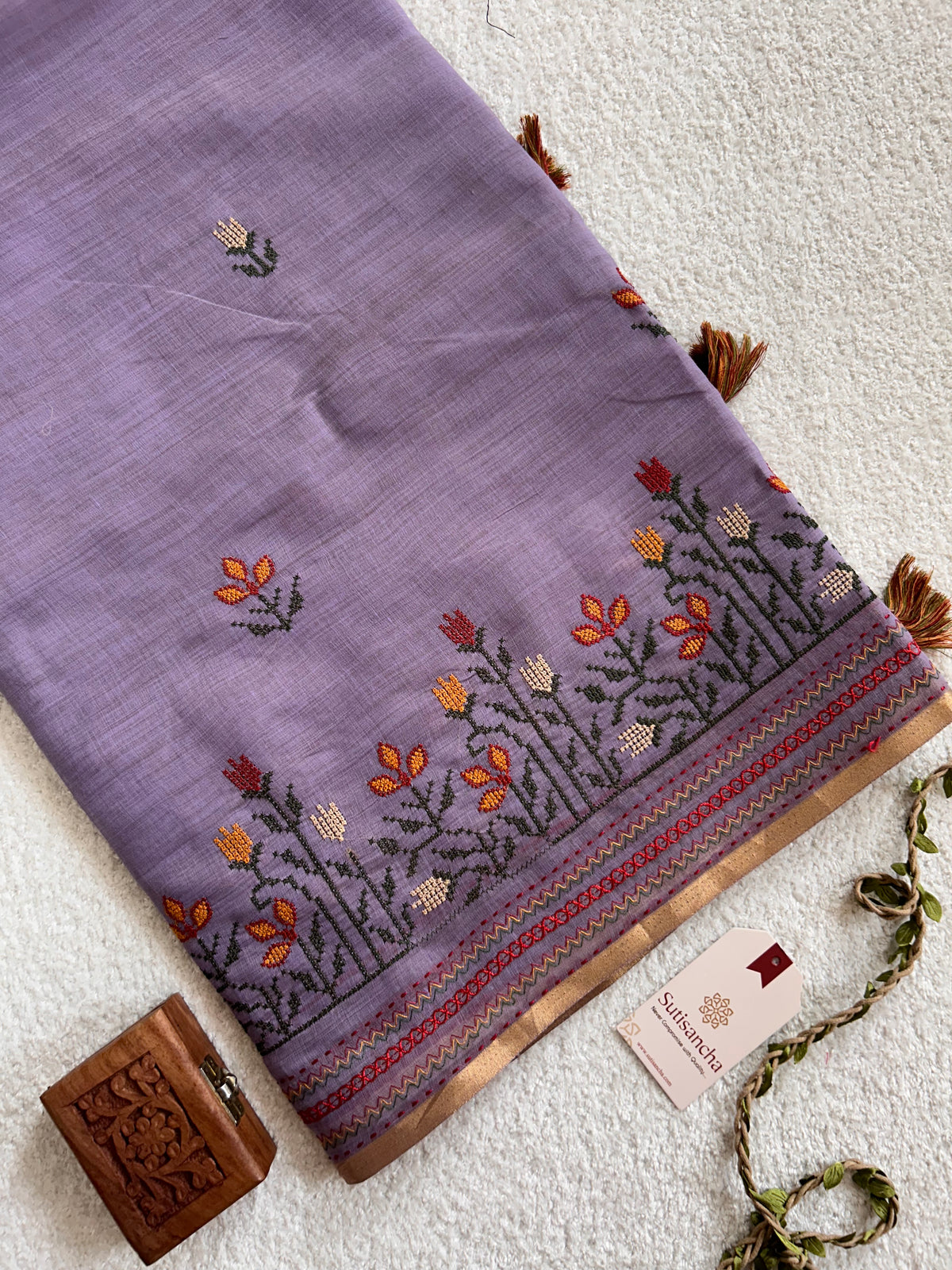 Madhavi Floral Garden Border Classic Cotton Saree