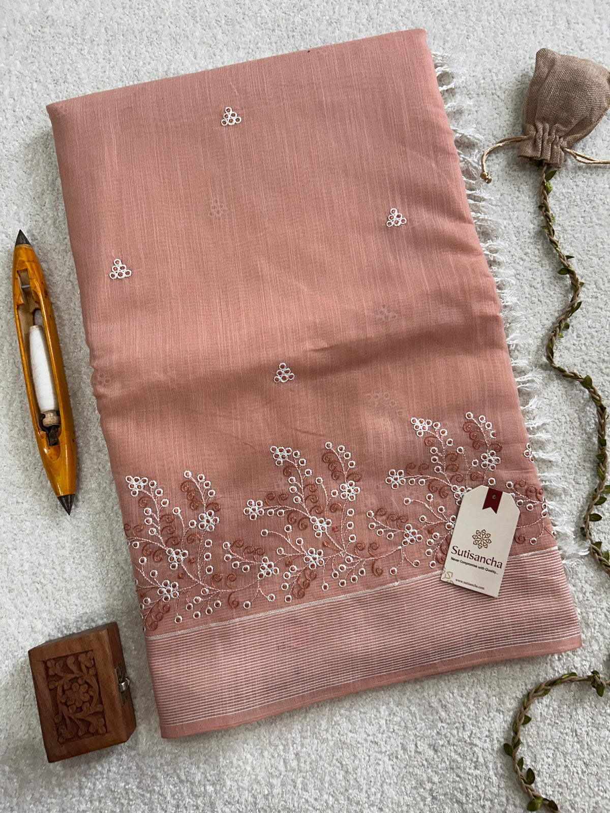 Nivara Botanical Vine Border Floral Detail Cotton Saree
