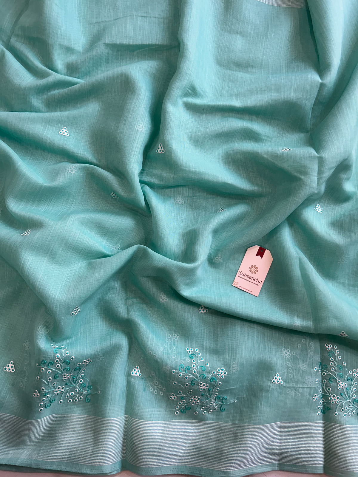 Nivara Botanical Vine Border Floral Detail Cotton Saree