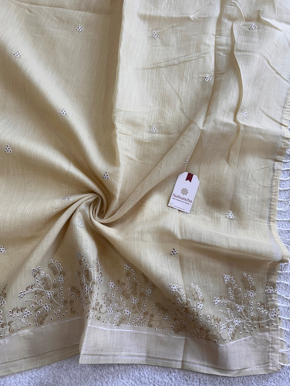 Nivara Botanical Vine Border Floral Detail Cotton Saree