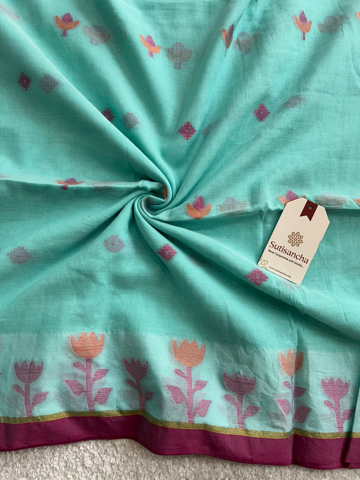 Lotus Linear Stripe Classic Pure Mul Cotton Saree
