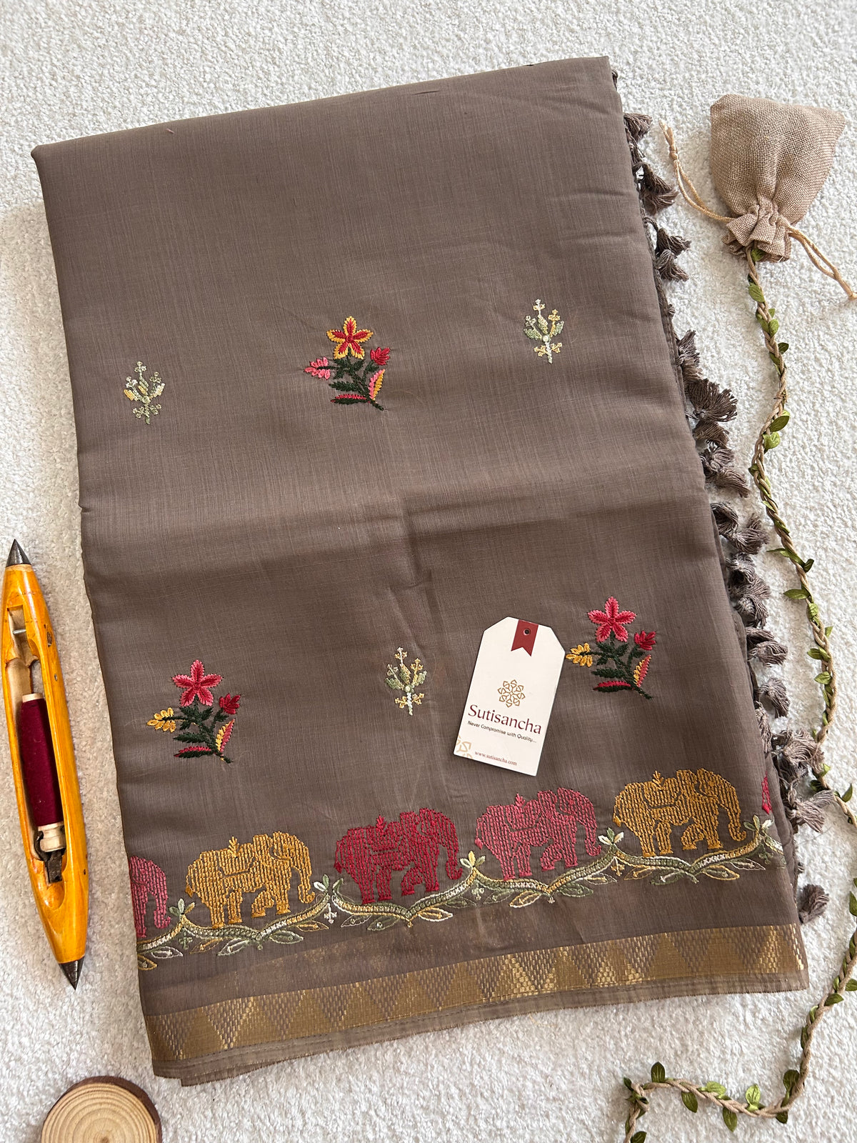 Traditional Decorative Border Classic Cotton Saree