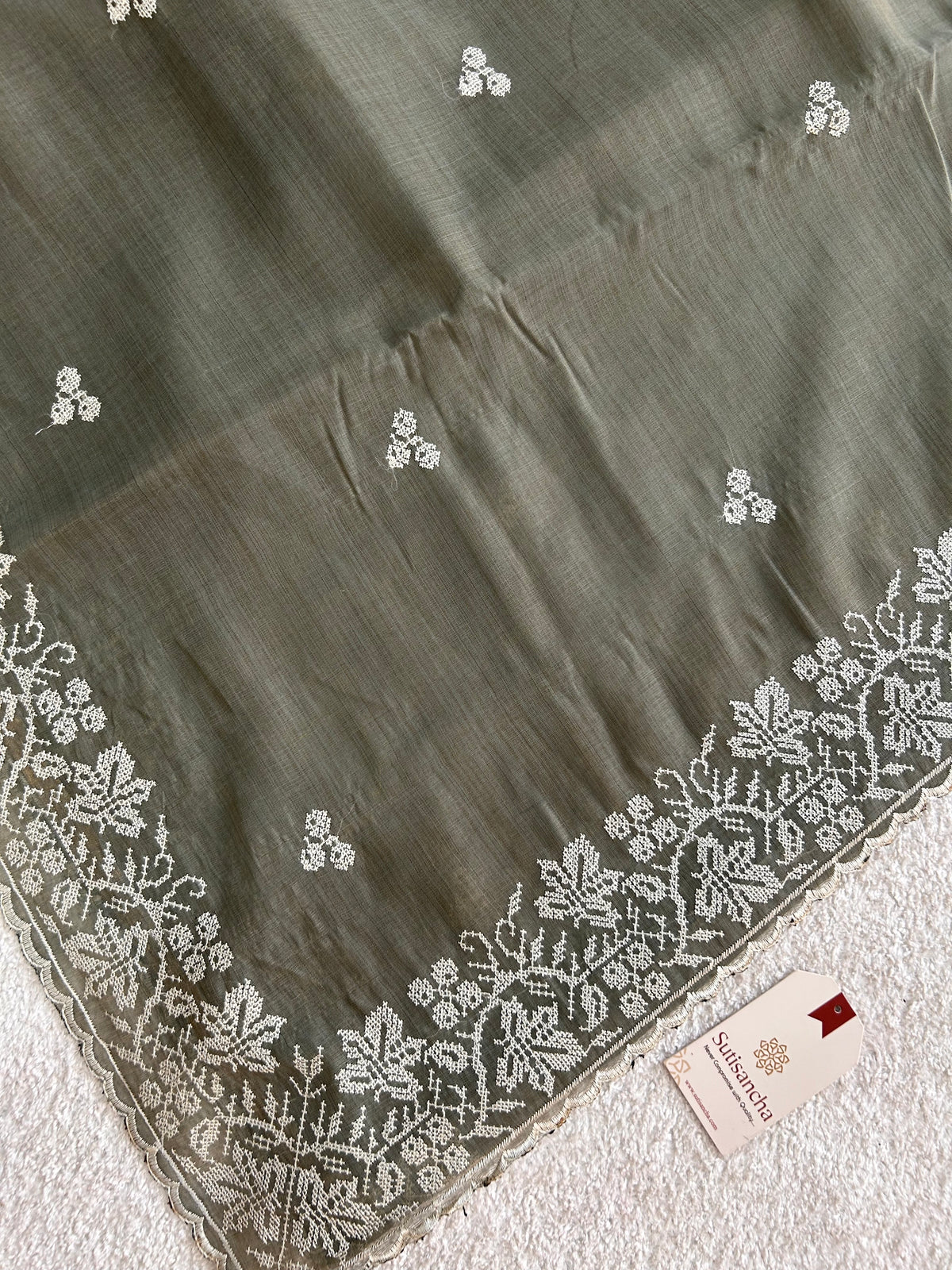 Floral Garden Border Classic Cotton Saree