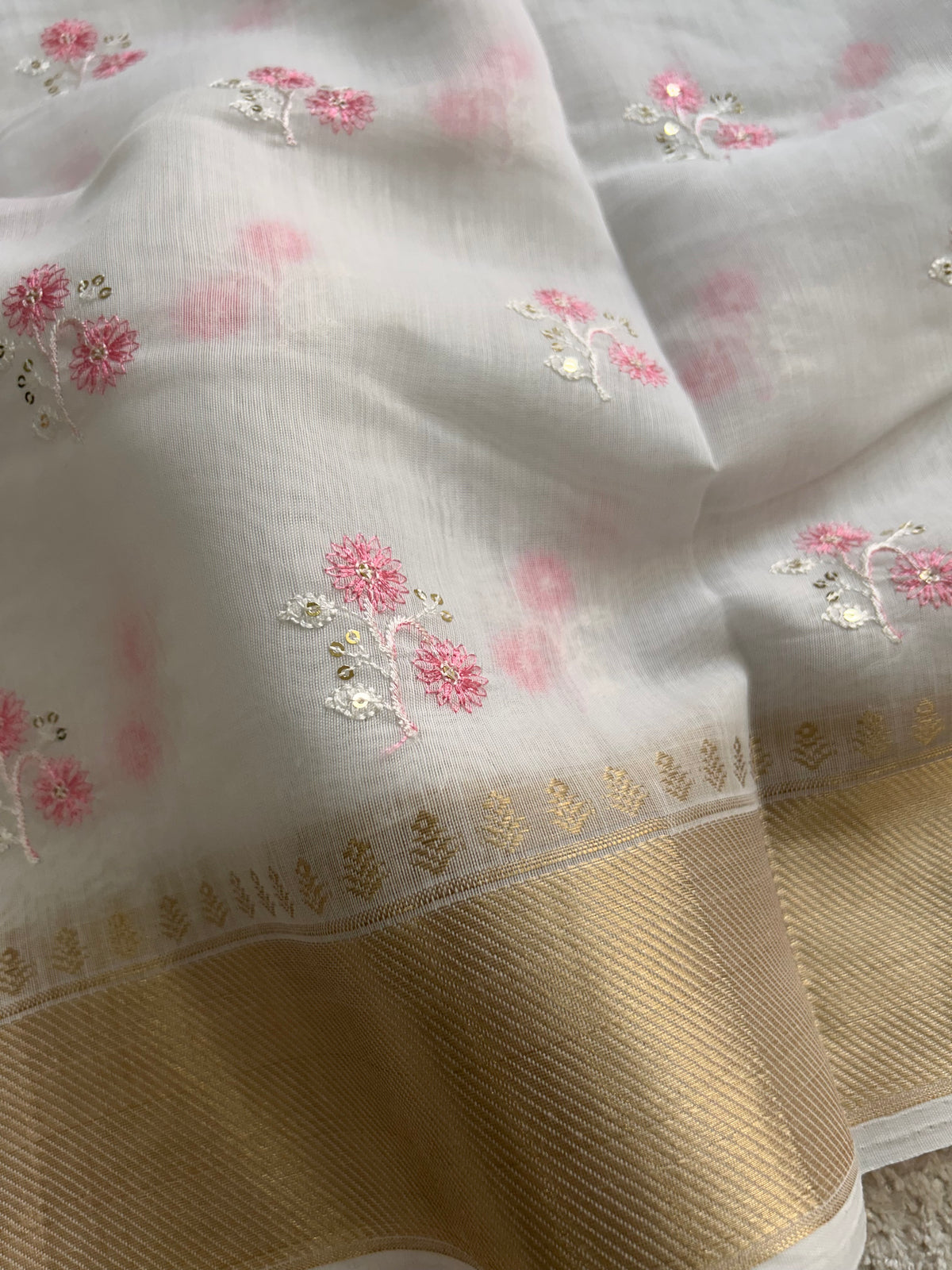 White Floral Thread Work Pure Cotton Saree