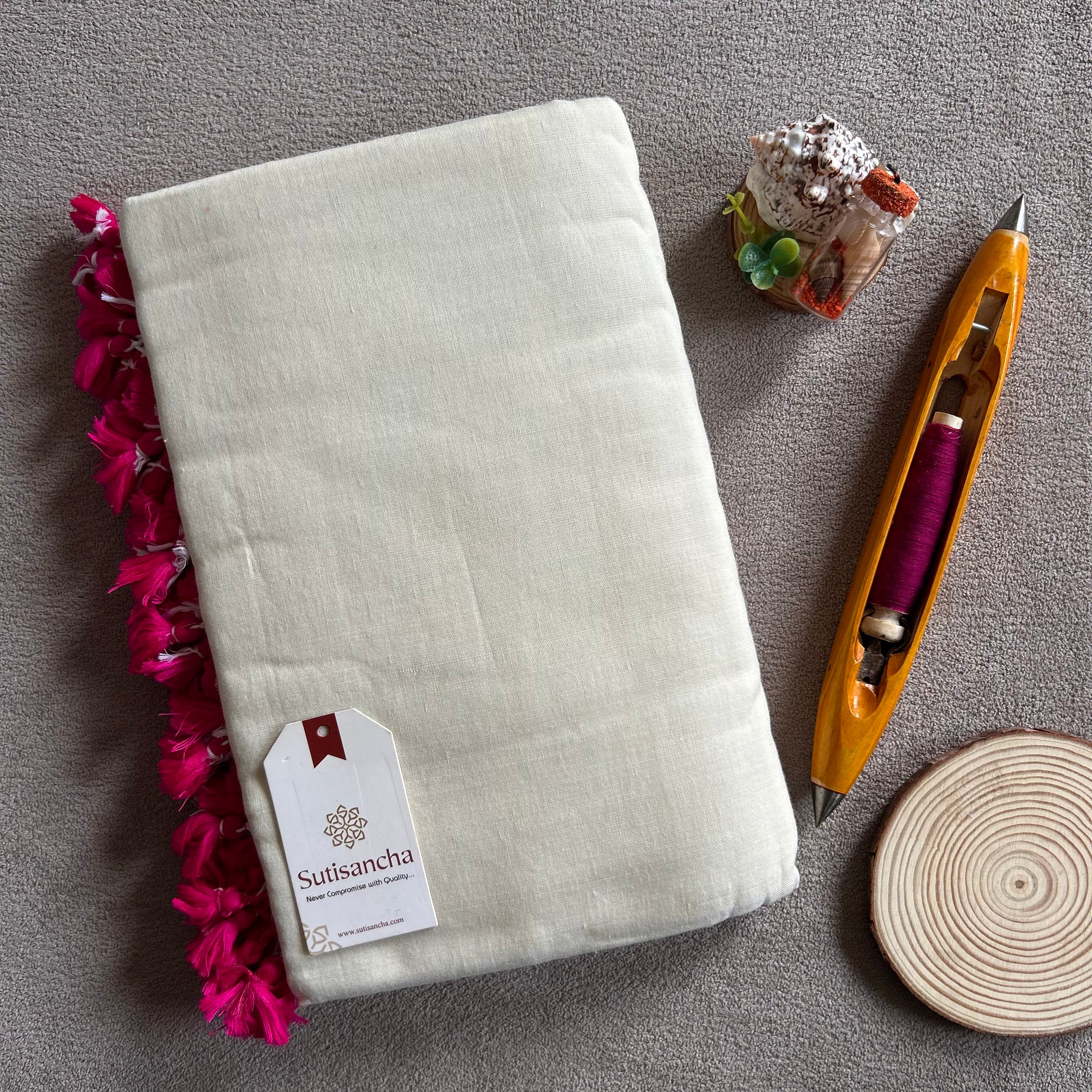 Weaving Tradition: The Art of Handloom Sarees