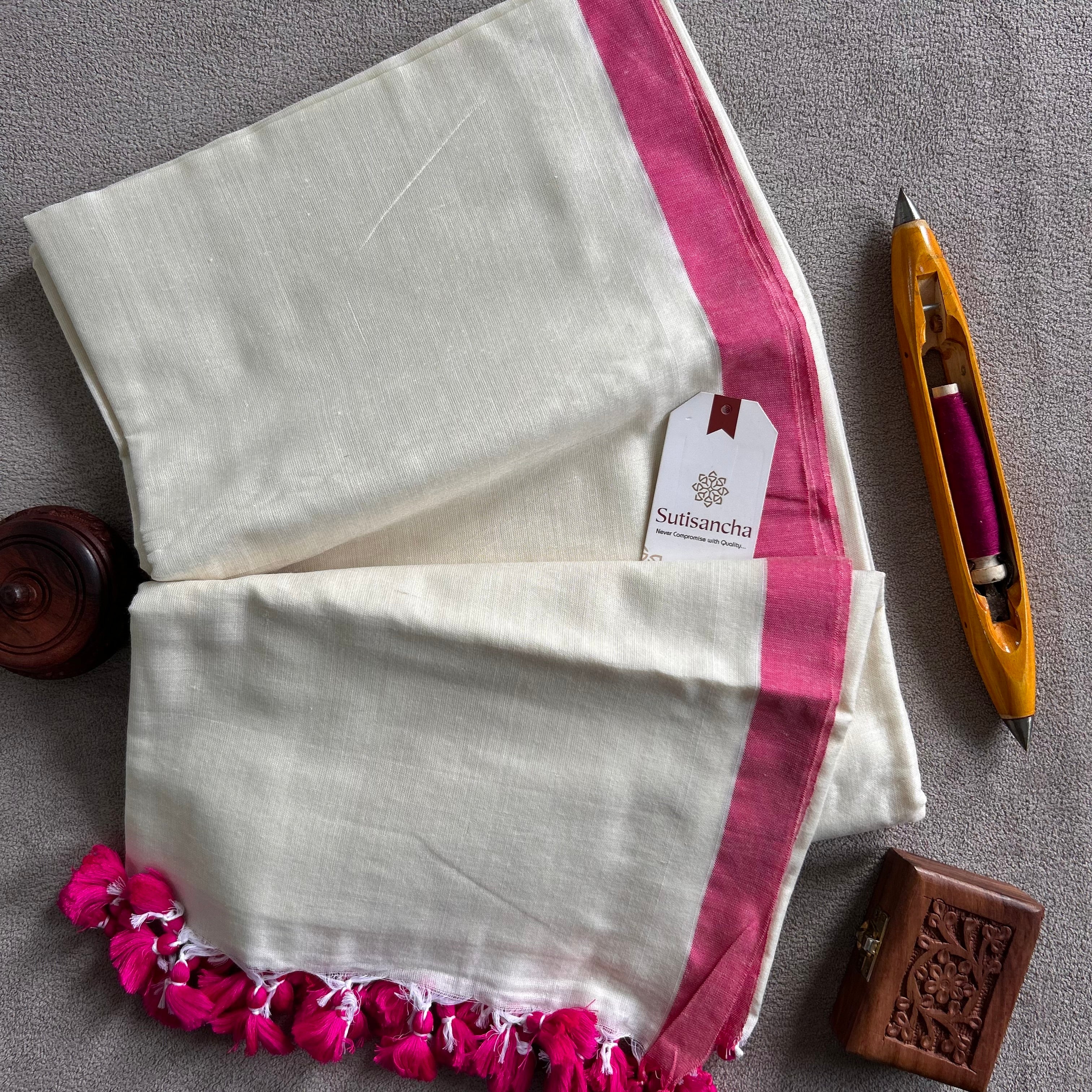 Weaving Tradition: The Art of Handloom Sarees