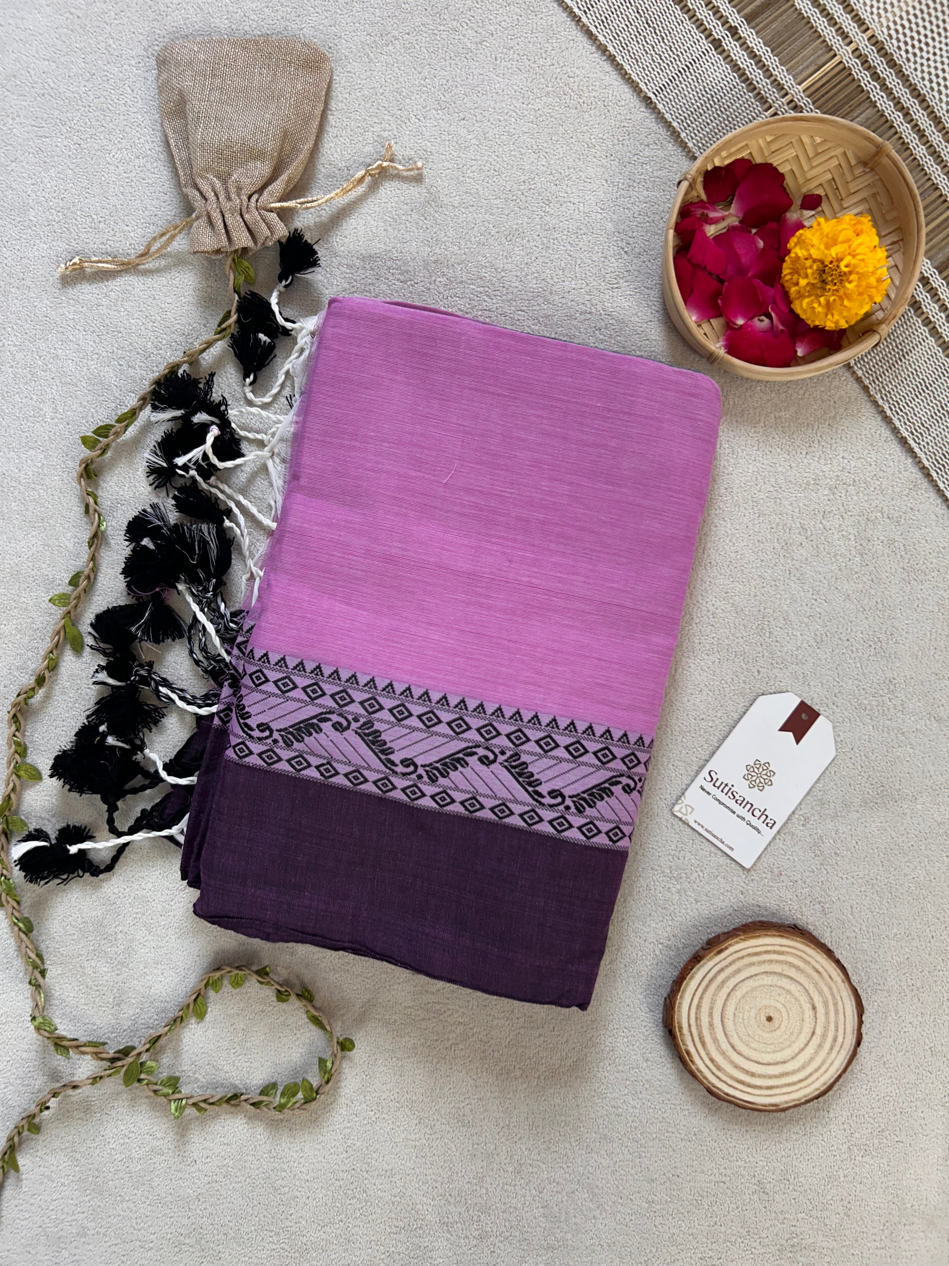 Loomed to Perfection: Handwoven Cotton Saree