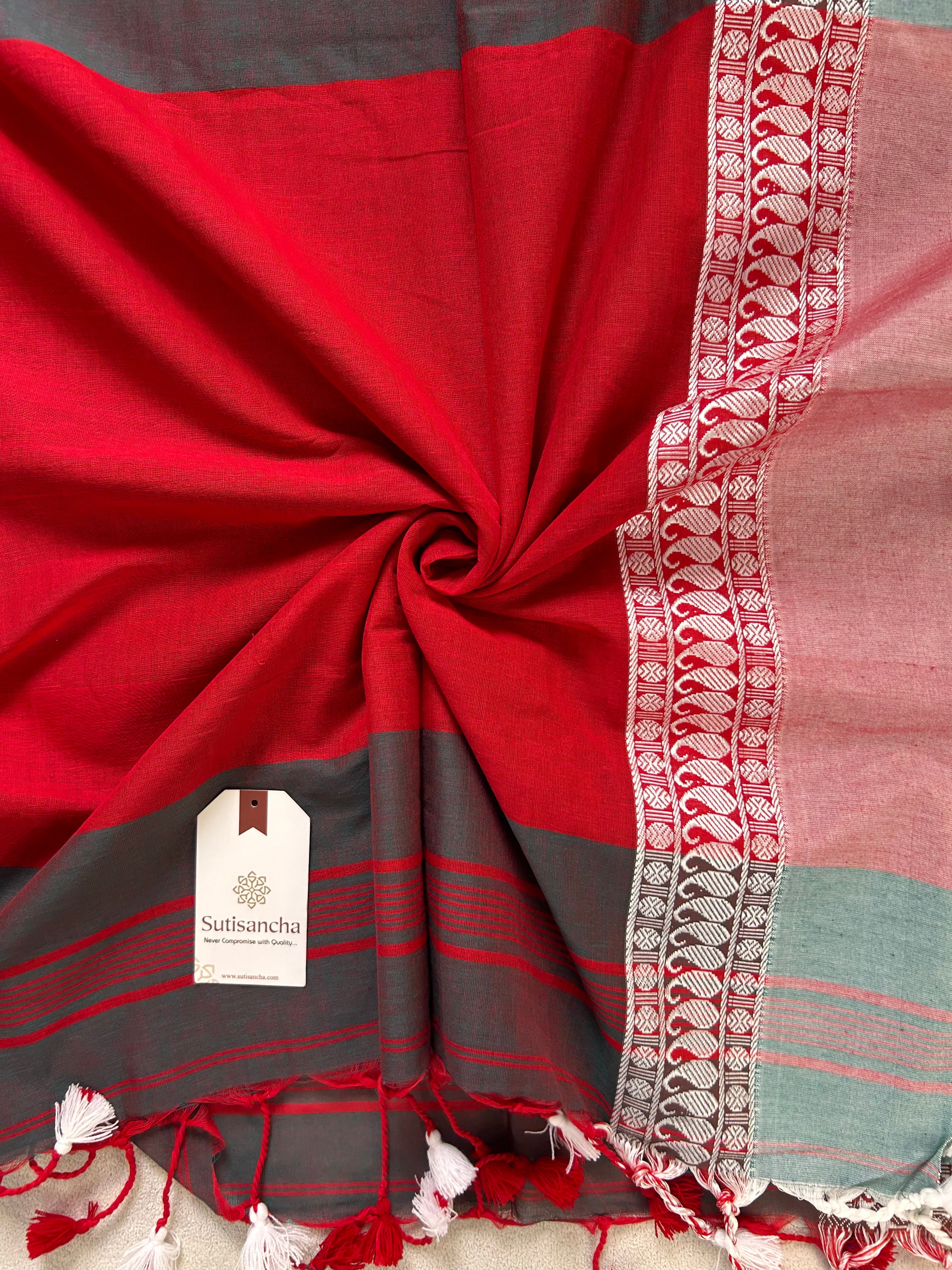 Loomed to Perfection: Handwoven Cotton Saree