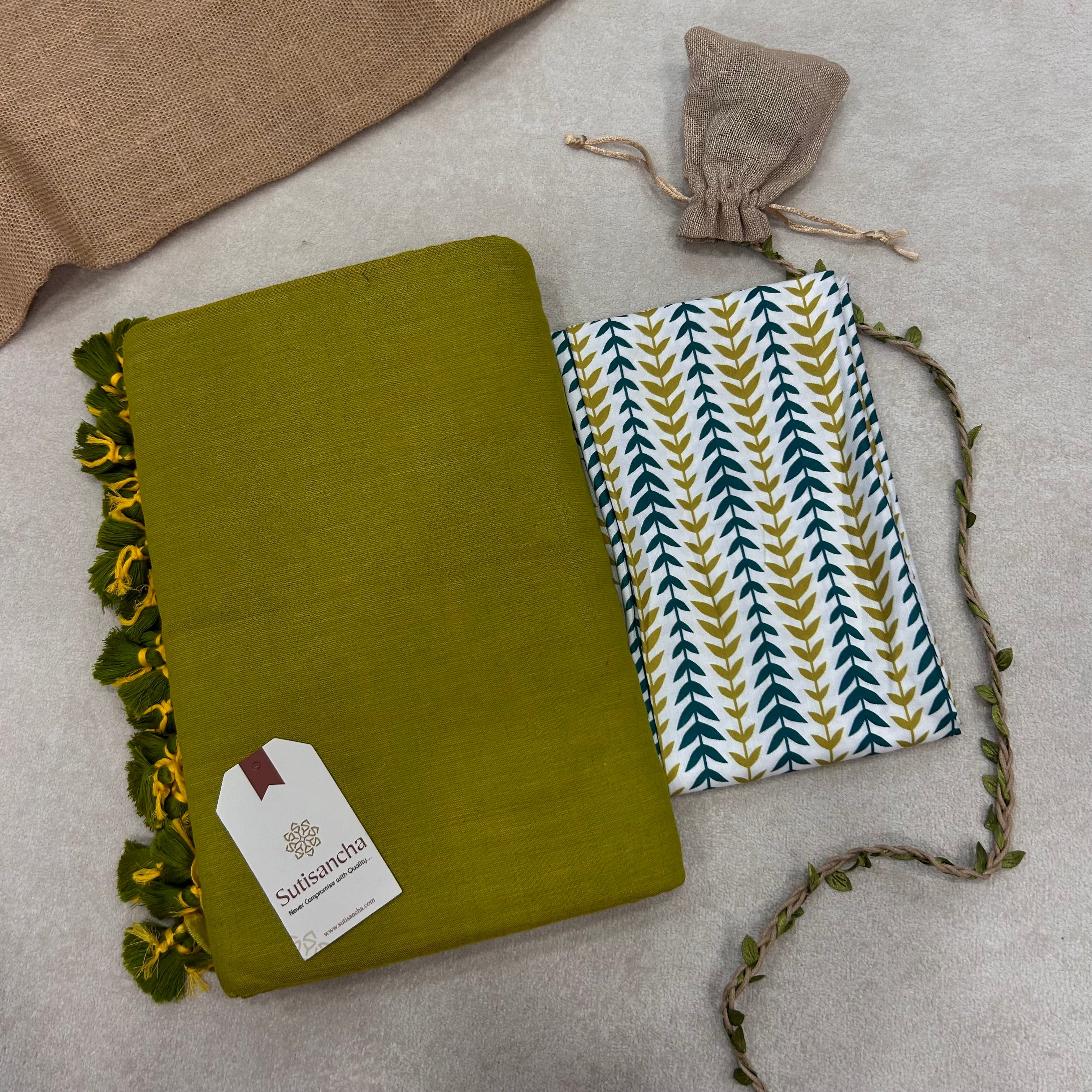Sutisancha Lime Handloom Cotton Saree With Blouse