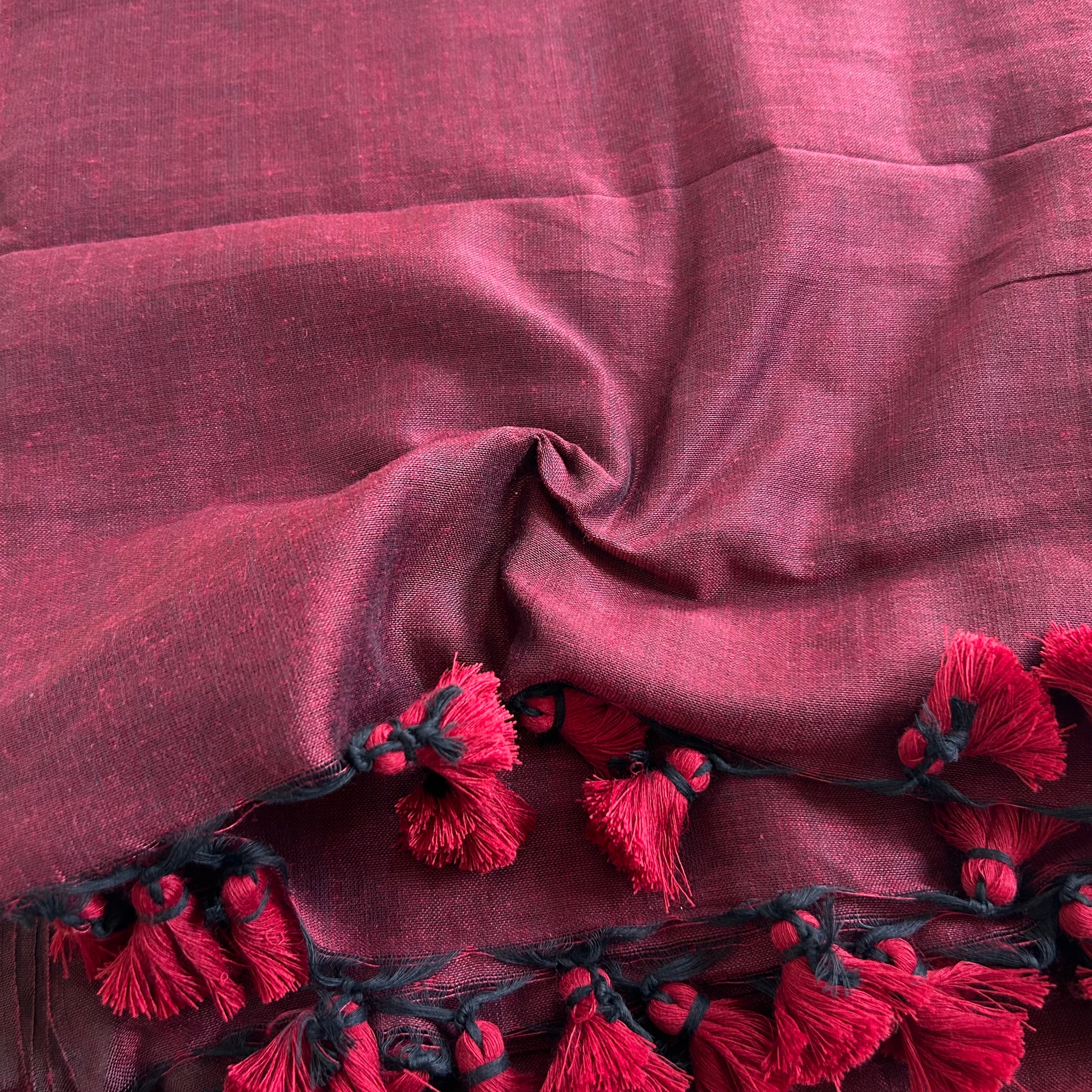 Sutisancha Maroon Handloom Cotton Saree With Blouse