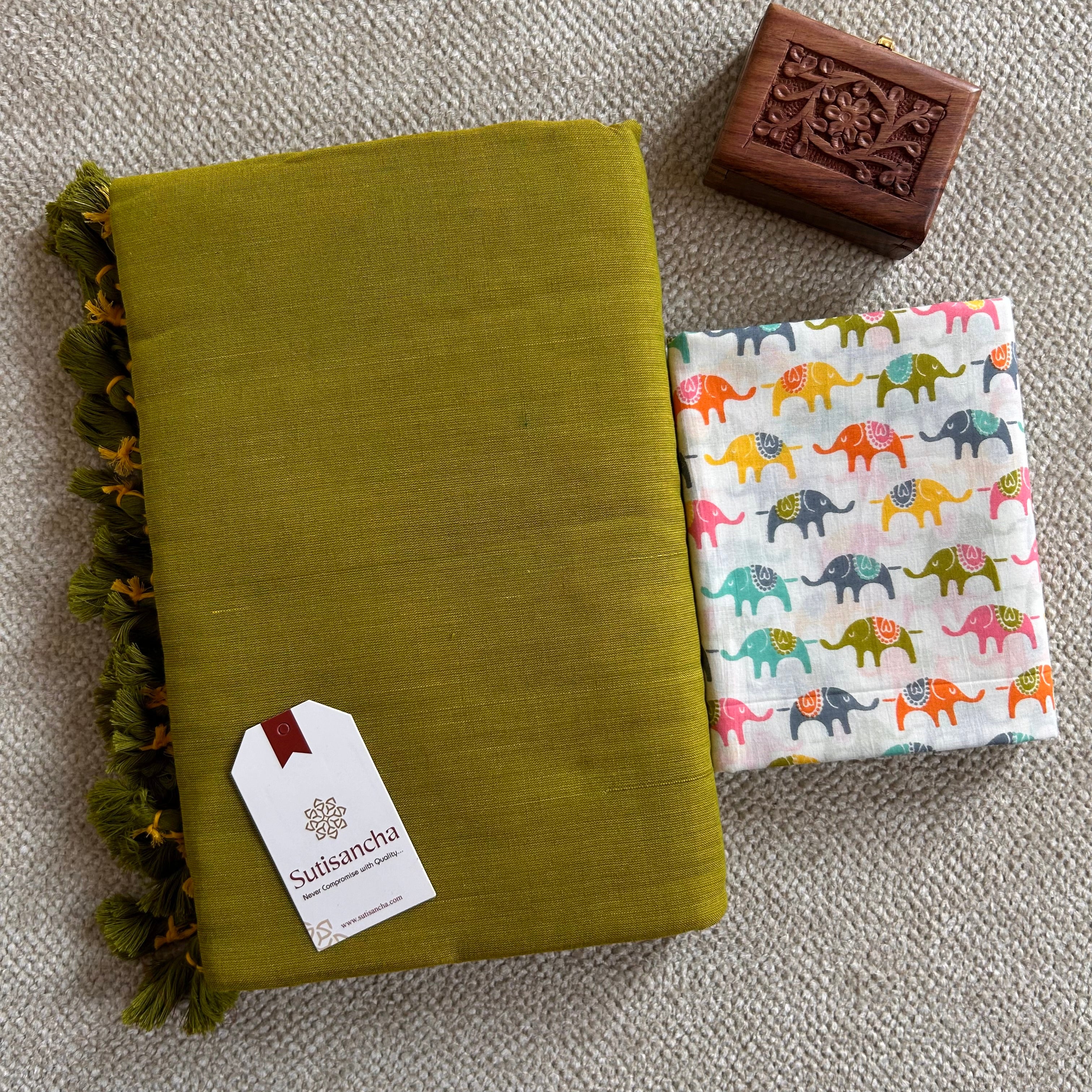 Sutisancha Lime Green Handloom Cotton Saree With Blouse