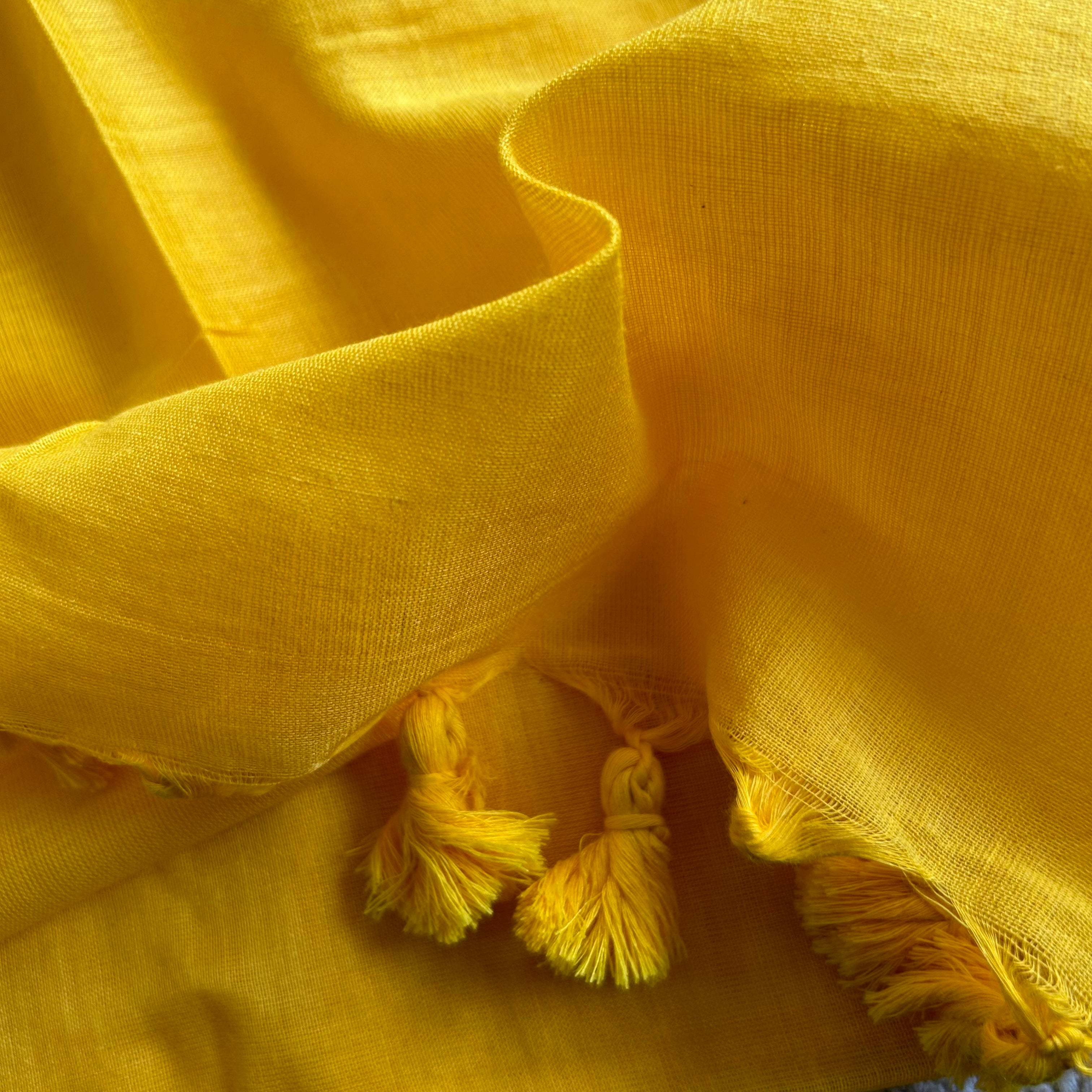 Sutisancha Yellow Handloom Cotton Saree With Blouse