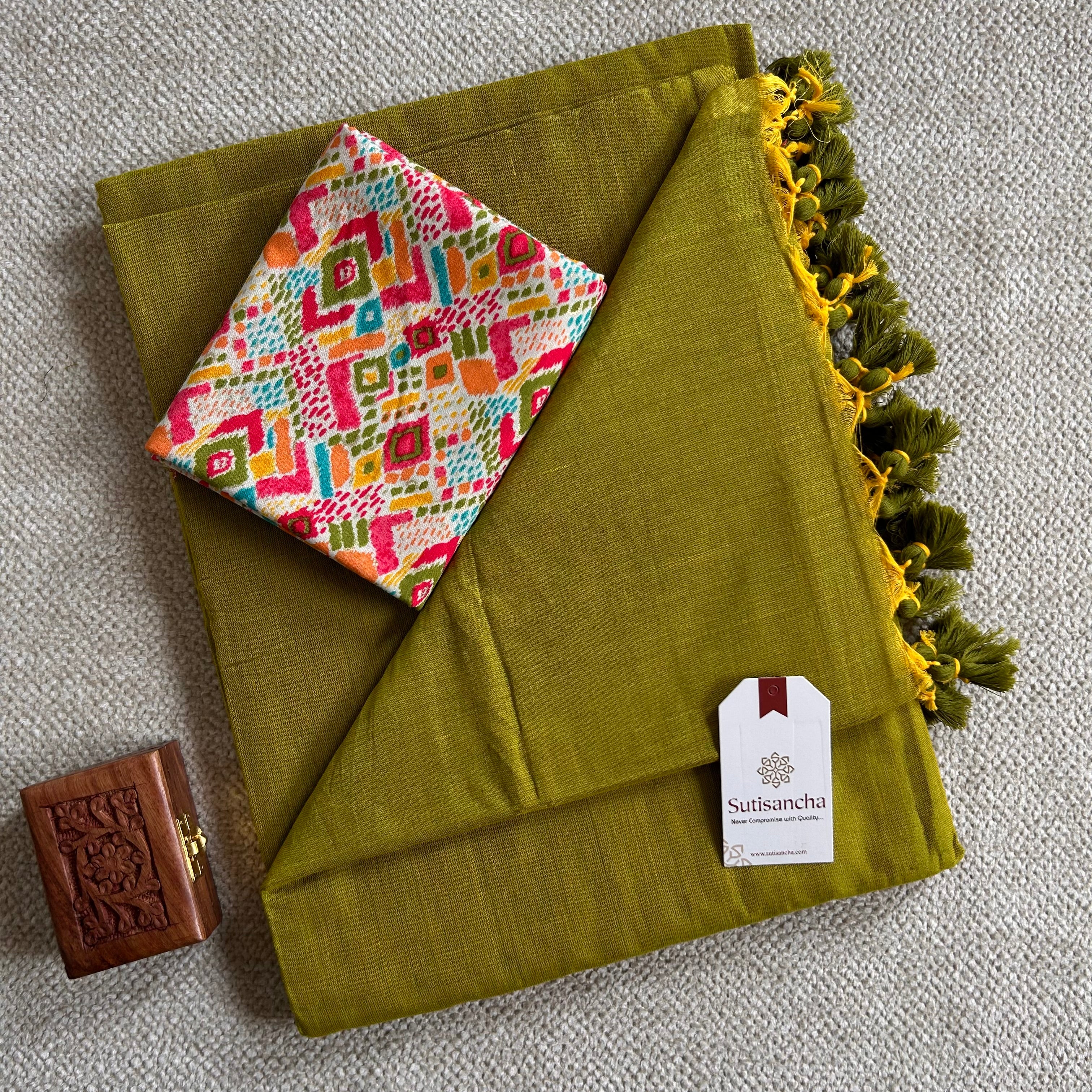 Sutisancha Lime Green Handloom Cotton Saree With Designer Foil Printed Blouse