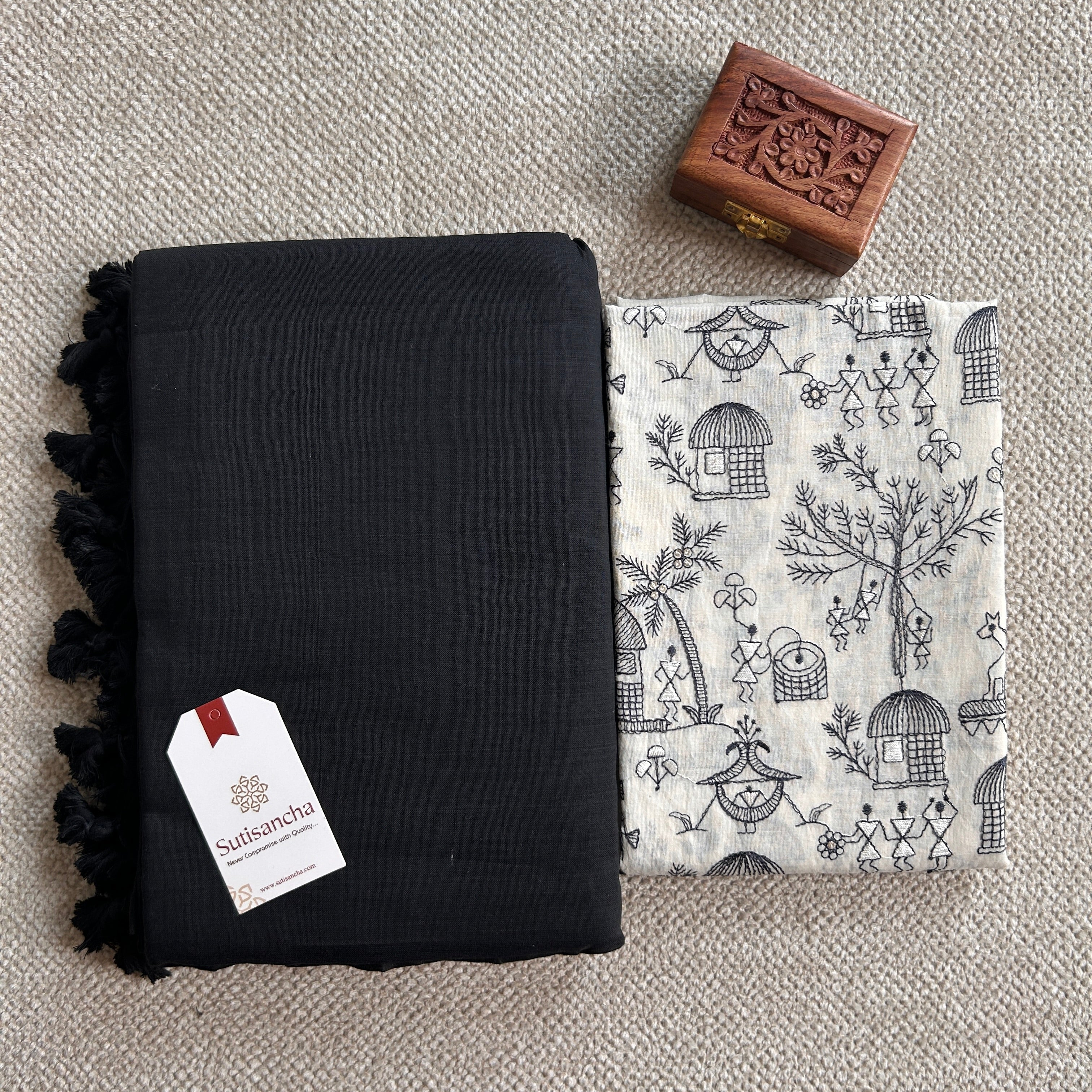 Sutisancha Black Handloom Cotton Saree With Blouse