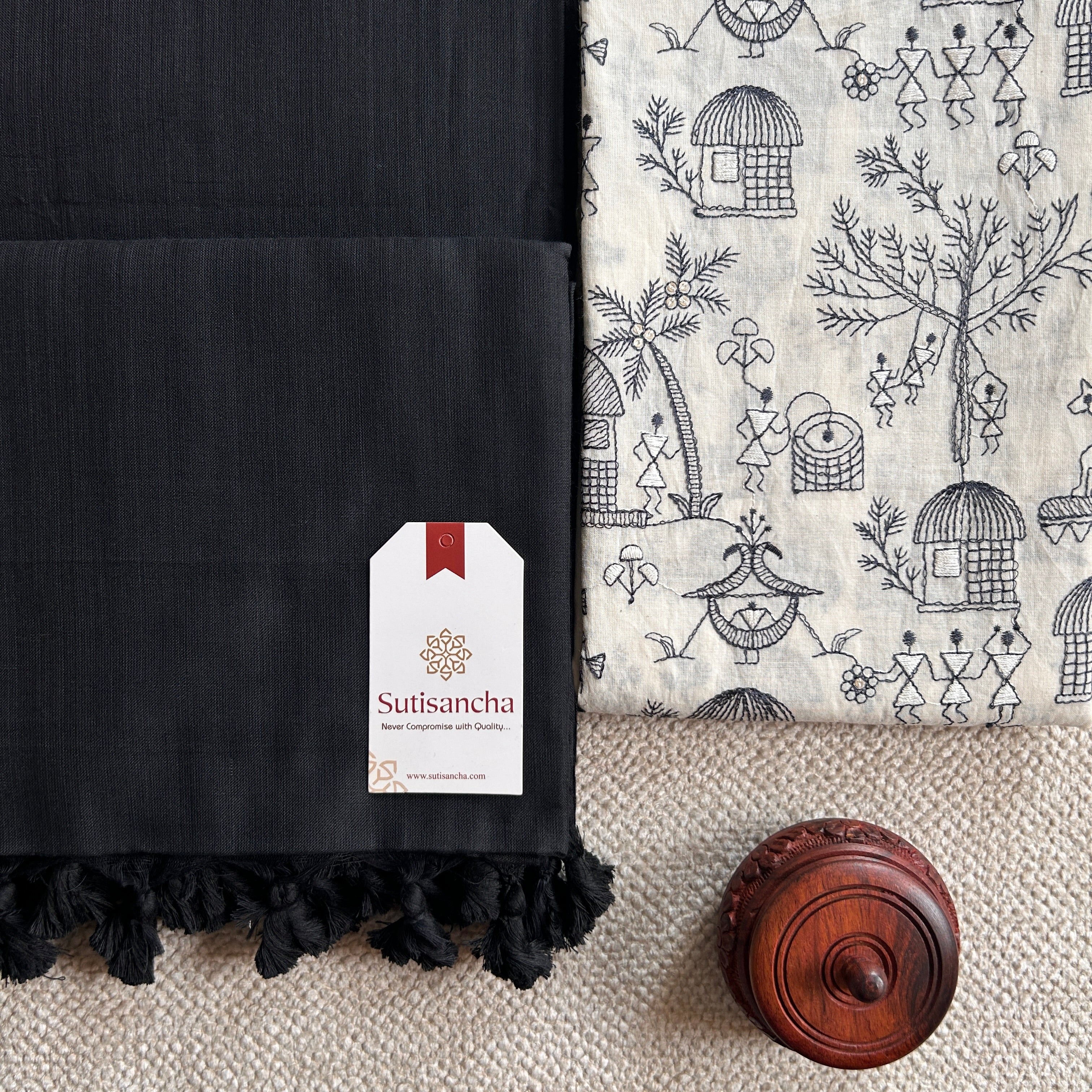 Sutisancha Black Handloom Cotton Saree With Blouse