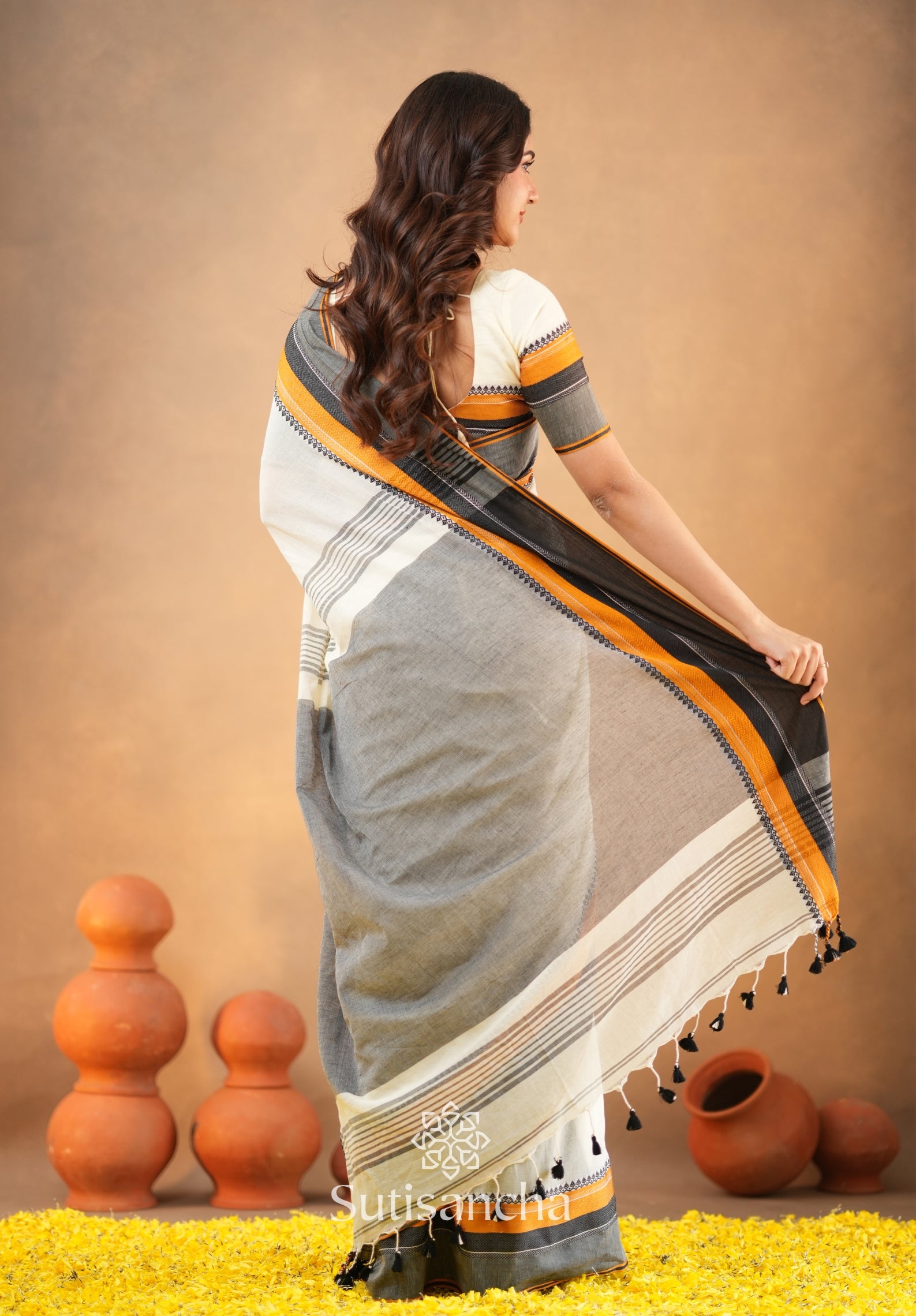 Sutisancha Handwoven Bliss Bengal Cotton Saree