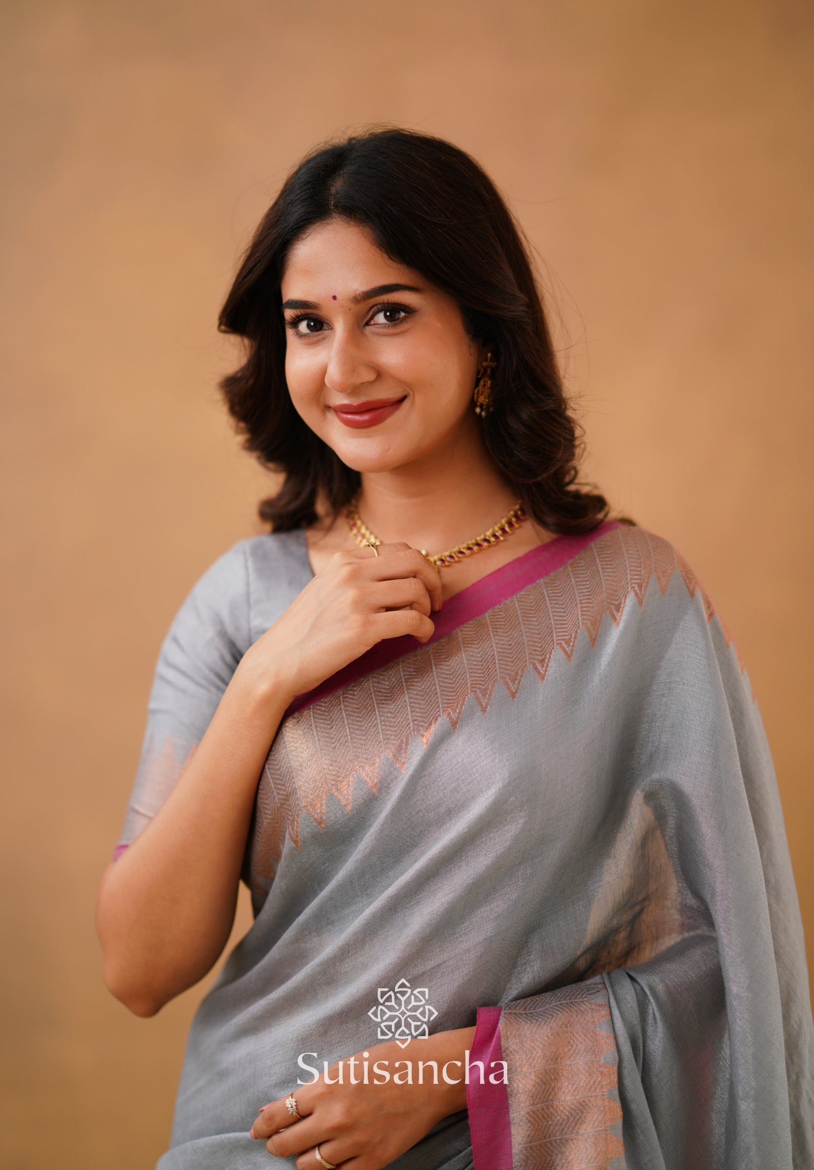 Sutisancha Metal Gray Handloom Cotton Designer Tissue Saree