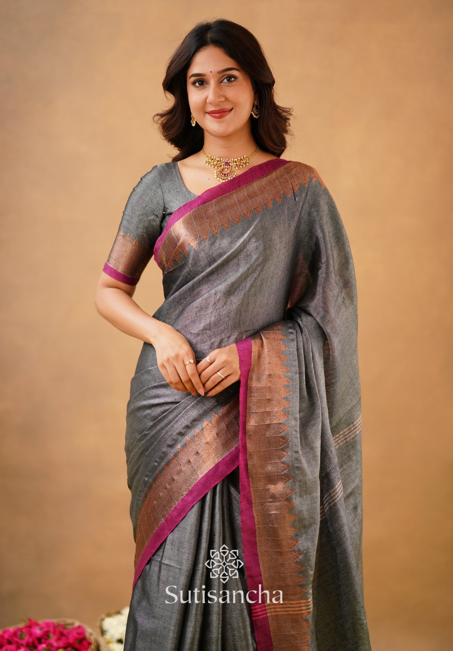 Sutisancha Grey Handloom Cotton Designer Tissue Saree