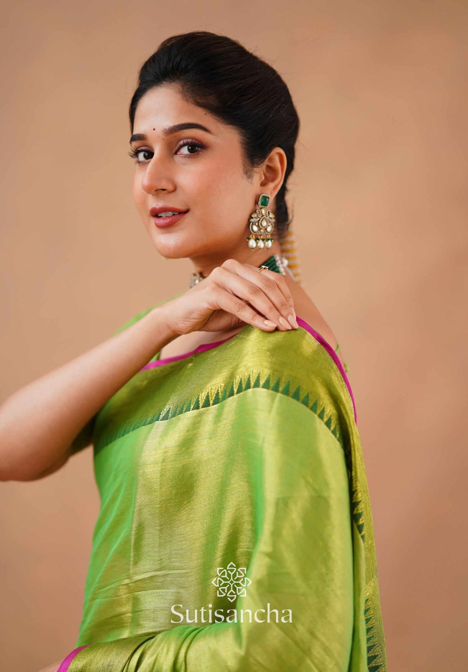 Sutisancha Parrot Handloom Cotton Tissue Saree