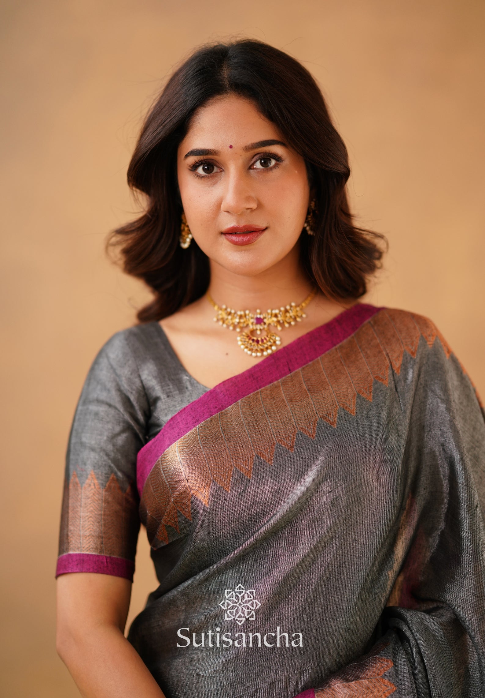 Sutisancha Grey Handloom Cotton Designer Tissue Saree