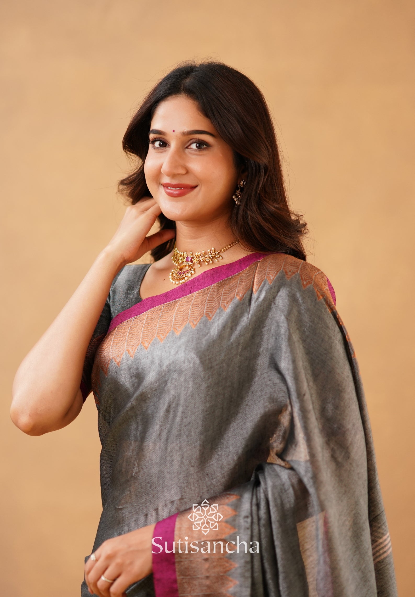 Sutisancha Grey Handloom Cotton Designer Tissue Saree