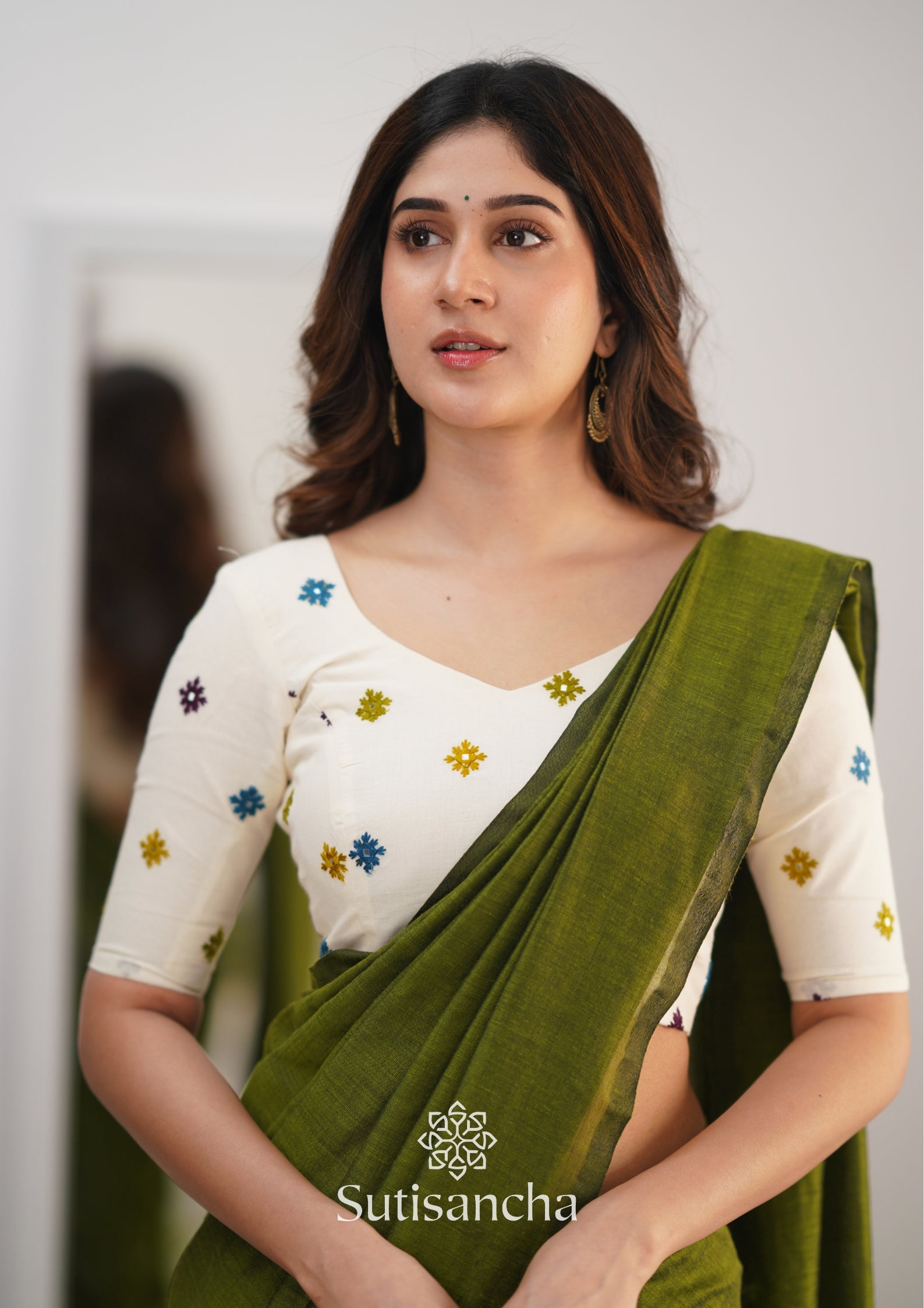 Sutisancha Mehndi Handloom Cotton Saree With Blouse