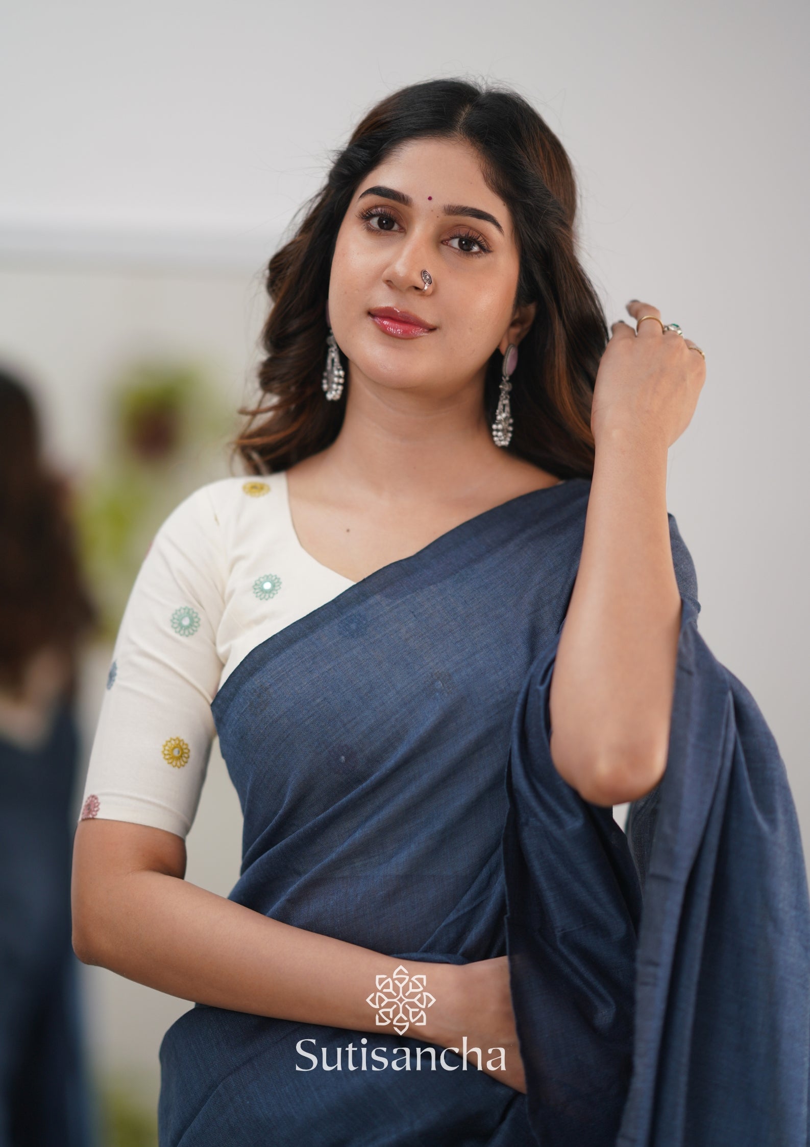 Sutisancha Grey Handloom Cotton Saree With Designer Blouse