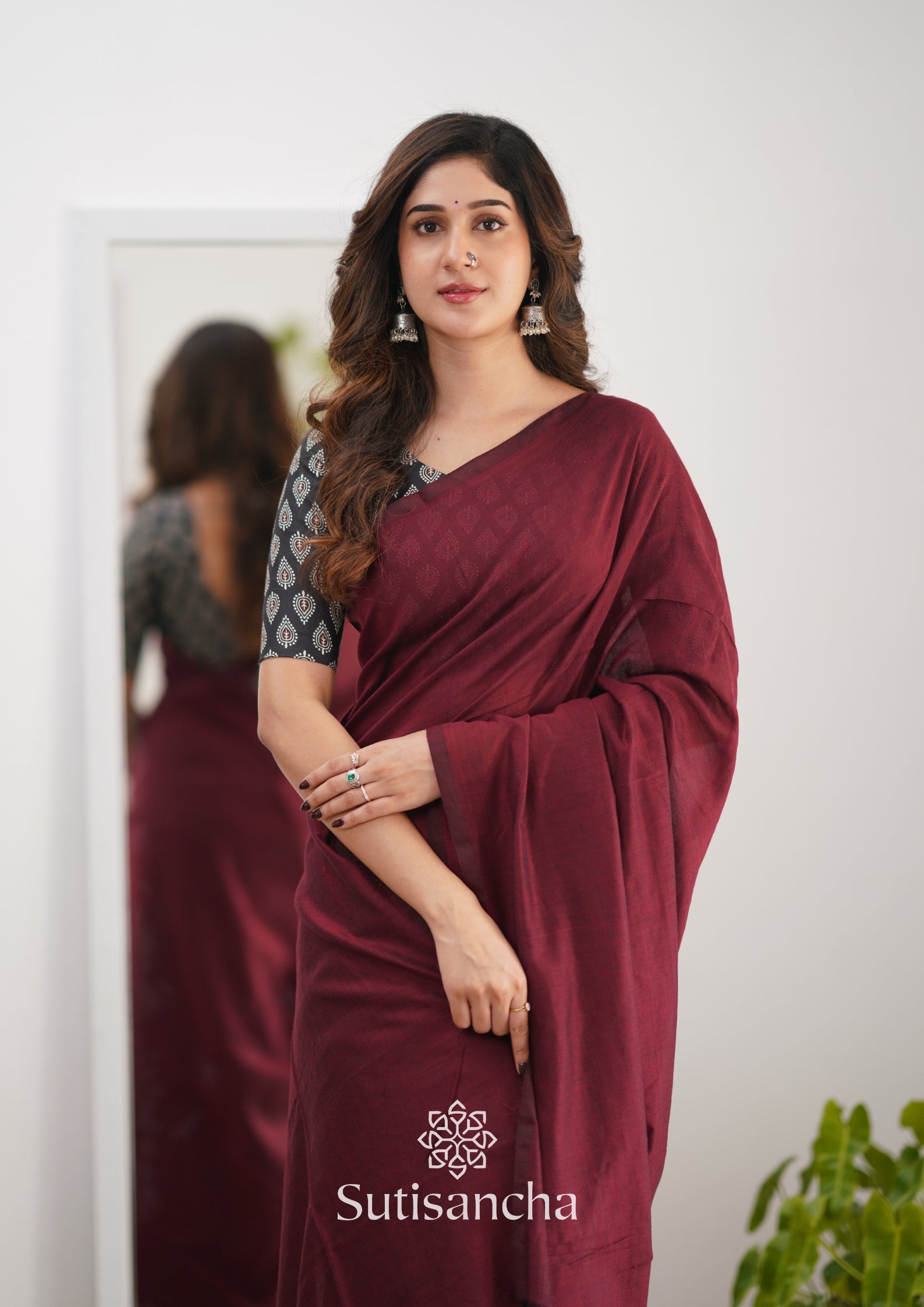 Sutisancha Maroon Handloom Cotton Saree With Designer Blouse