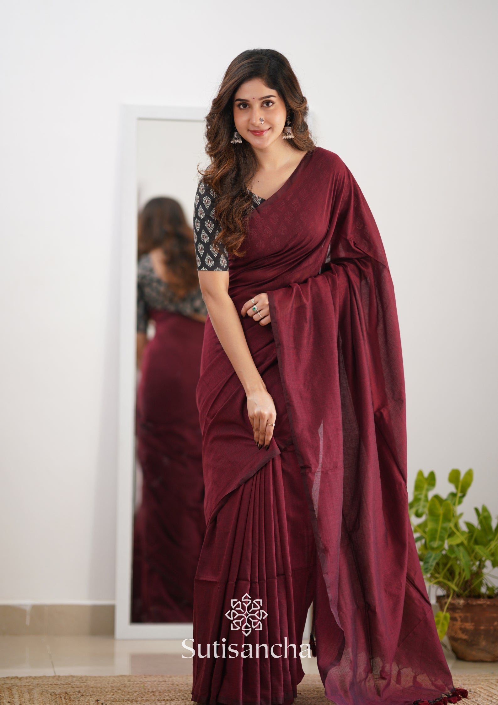 Sutisancha Maroon Handloom Cotton Saree With Designer Blouse
