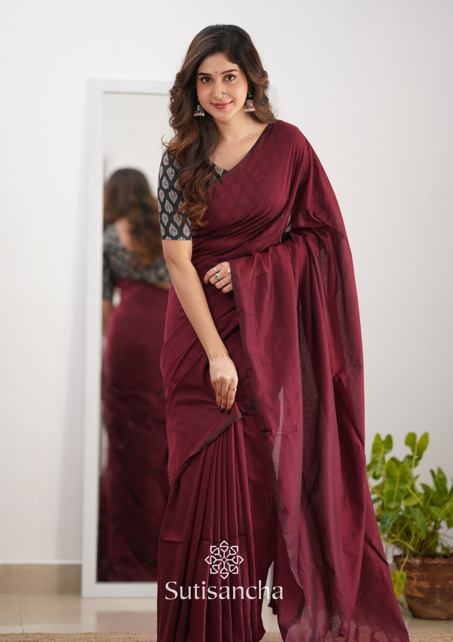 Sutisancha Maroon Handloom Cotton Saree With Designer Blouse