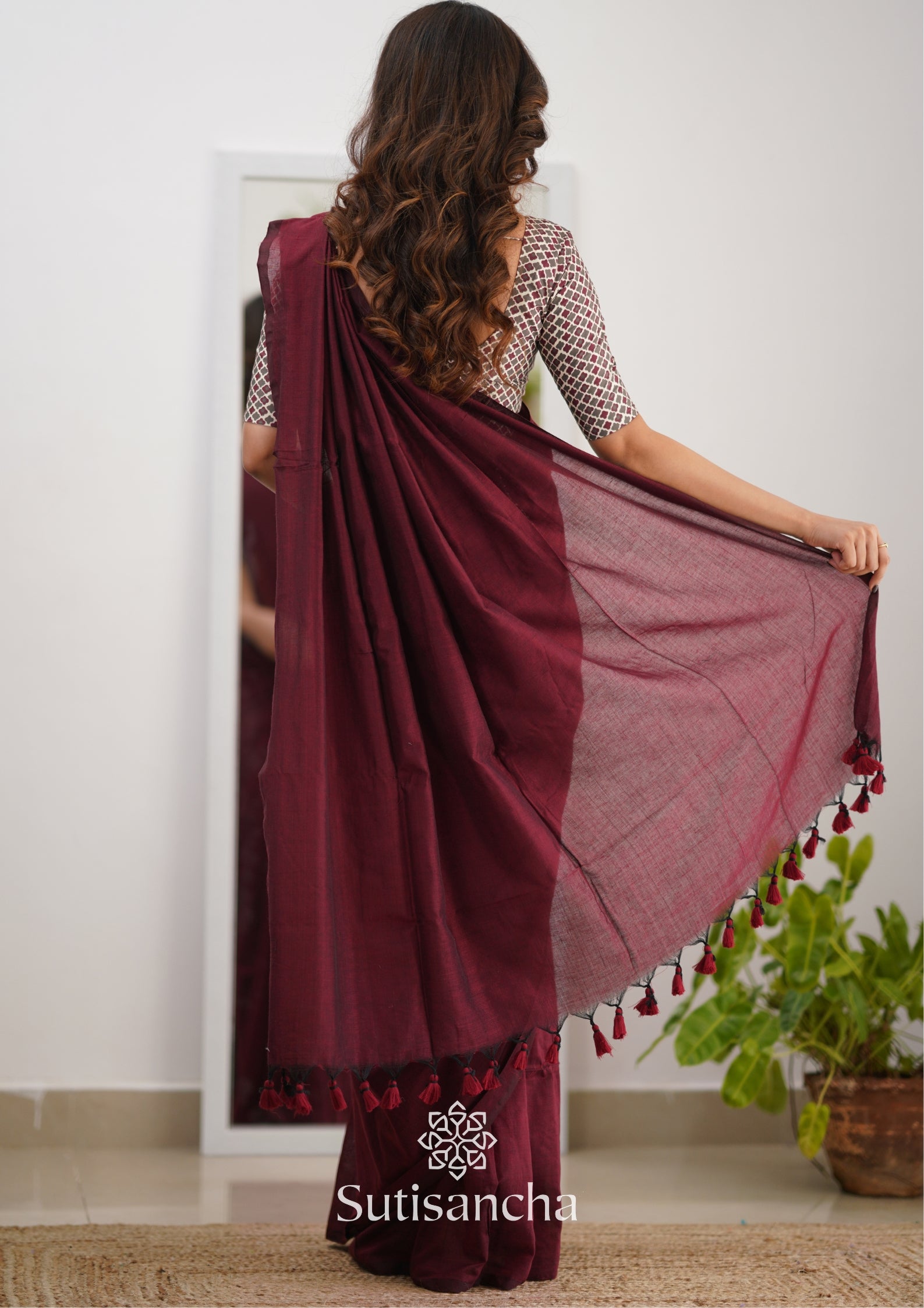Sutisancha Maroon Handloom Cotton Saree Saree With Designer Blouse