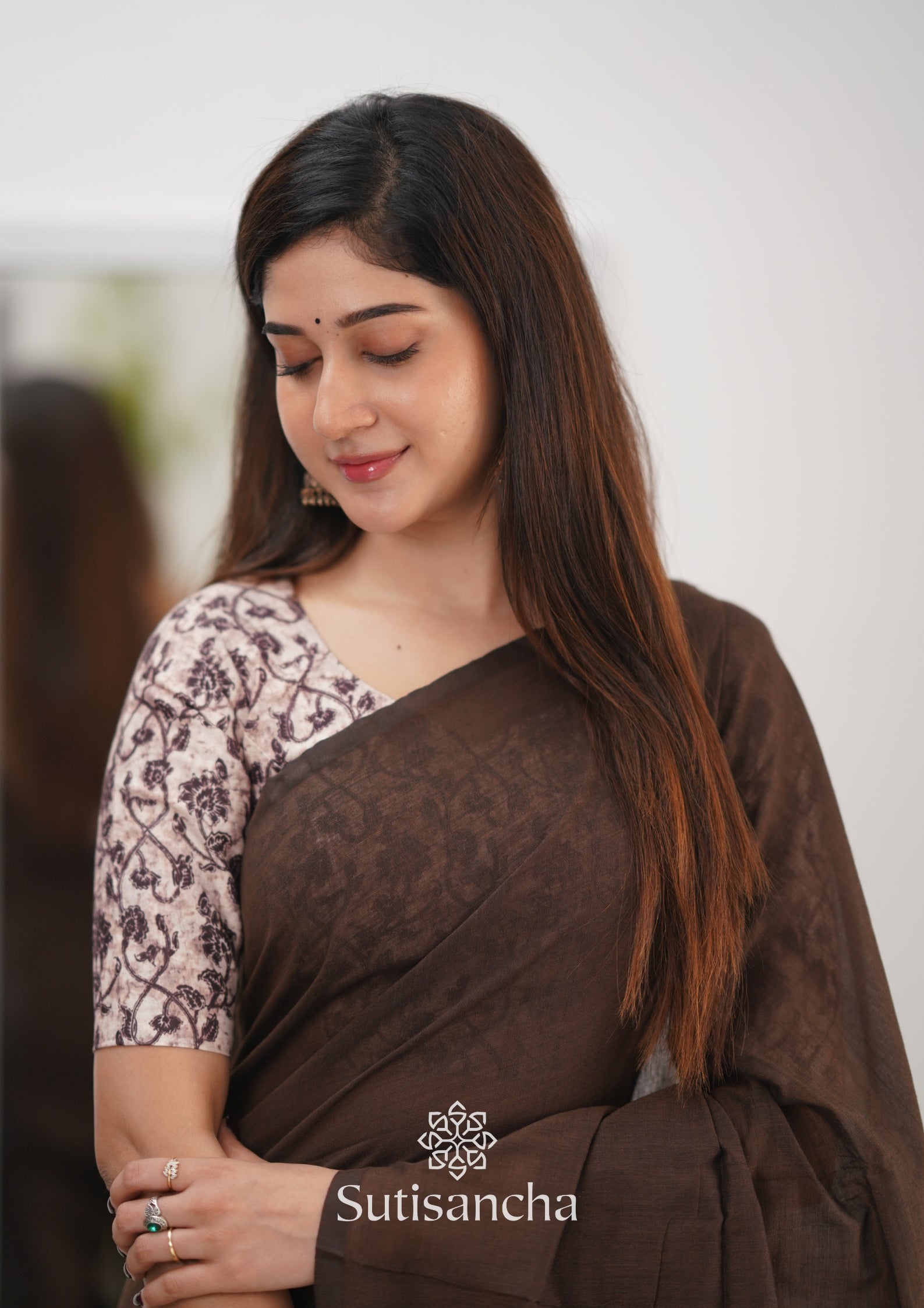 Sutisancha Cofee Handloom Cotton Saree & Designer Blouse