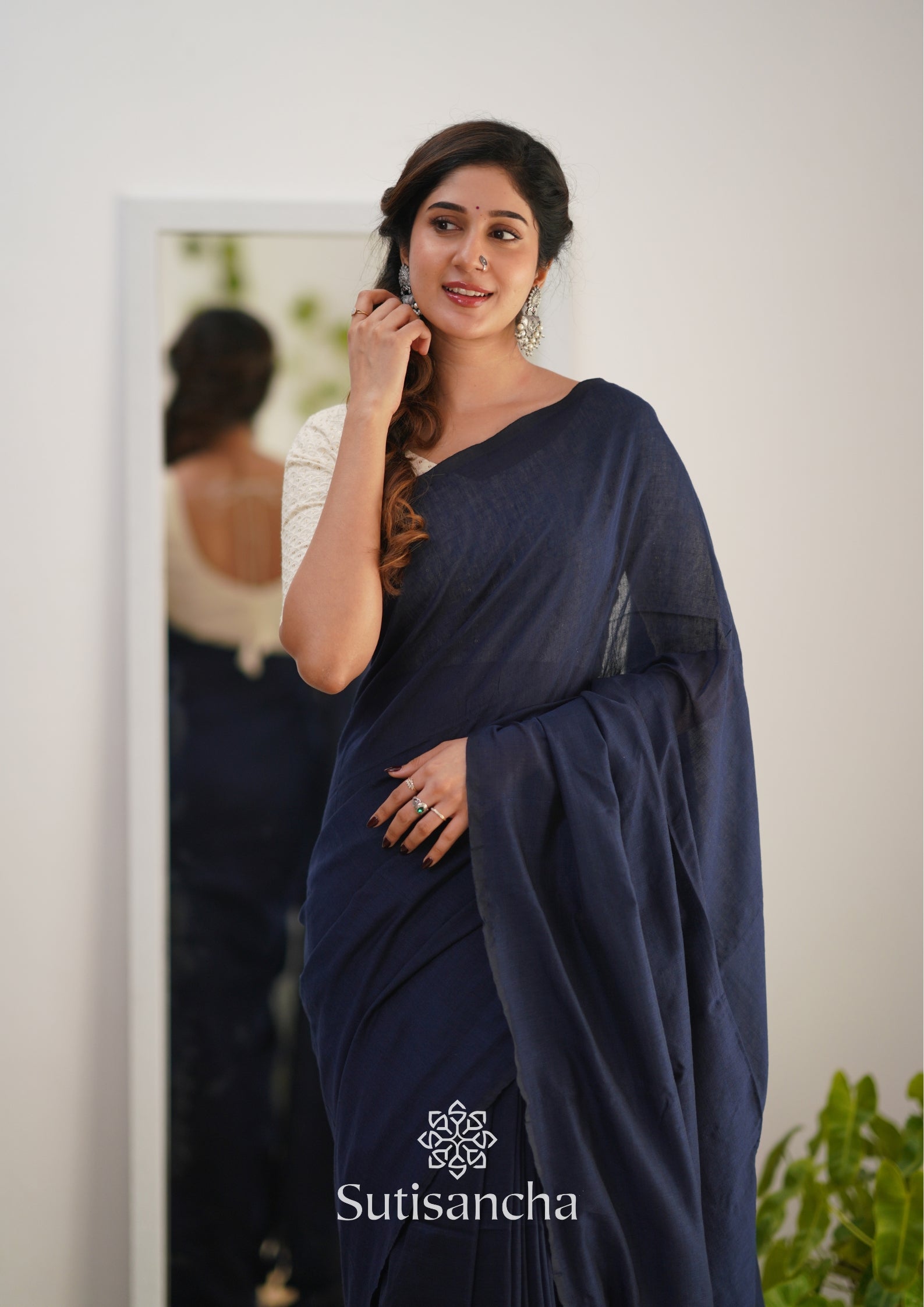 Sutisancha Navyblue Handloom Cotton Saree With Designer Blouse
