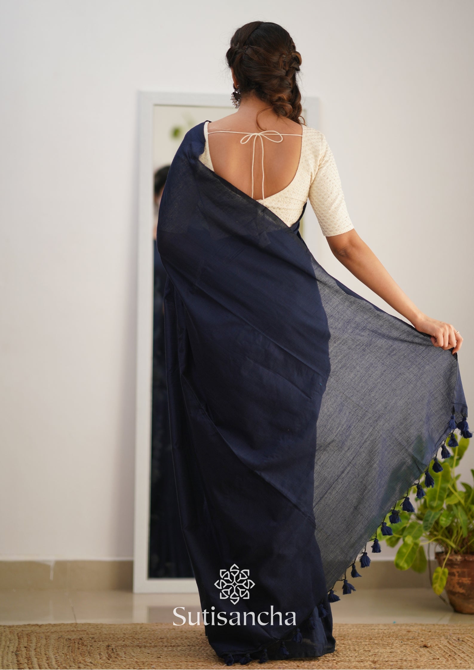 Sutisancha Navyblue Handloom Cotton Saree With Designer Blouse
