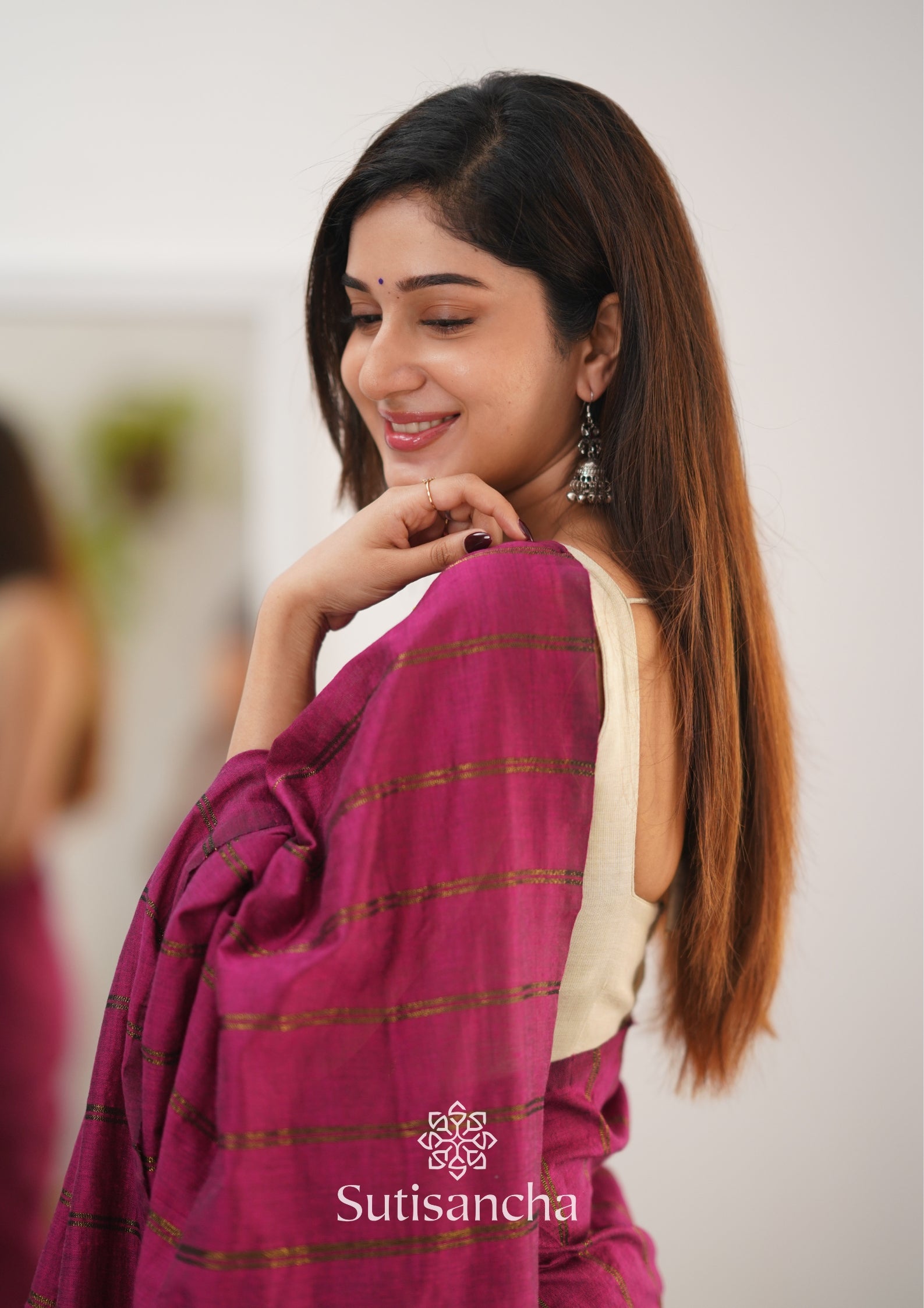 Sutisancha Queen Pink Dual Zari Stripe Saree